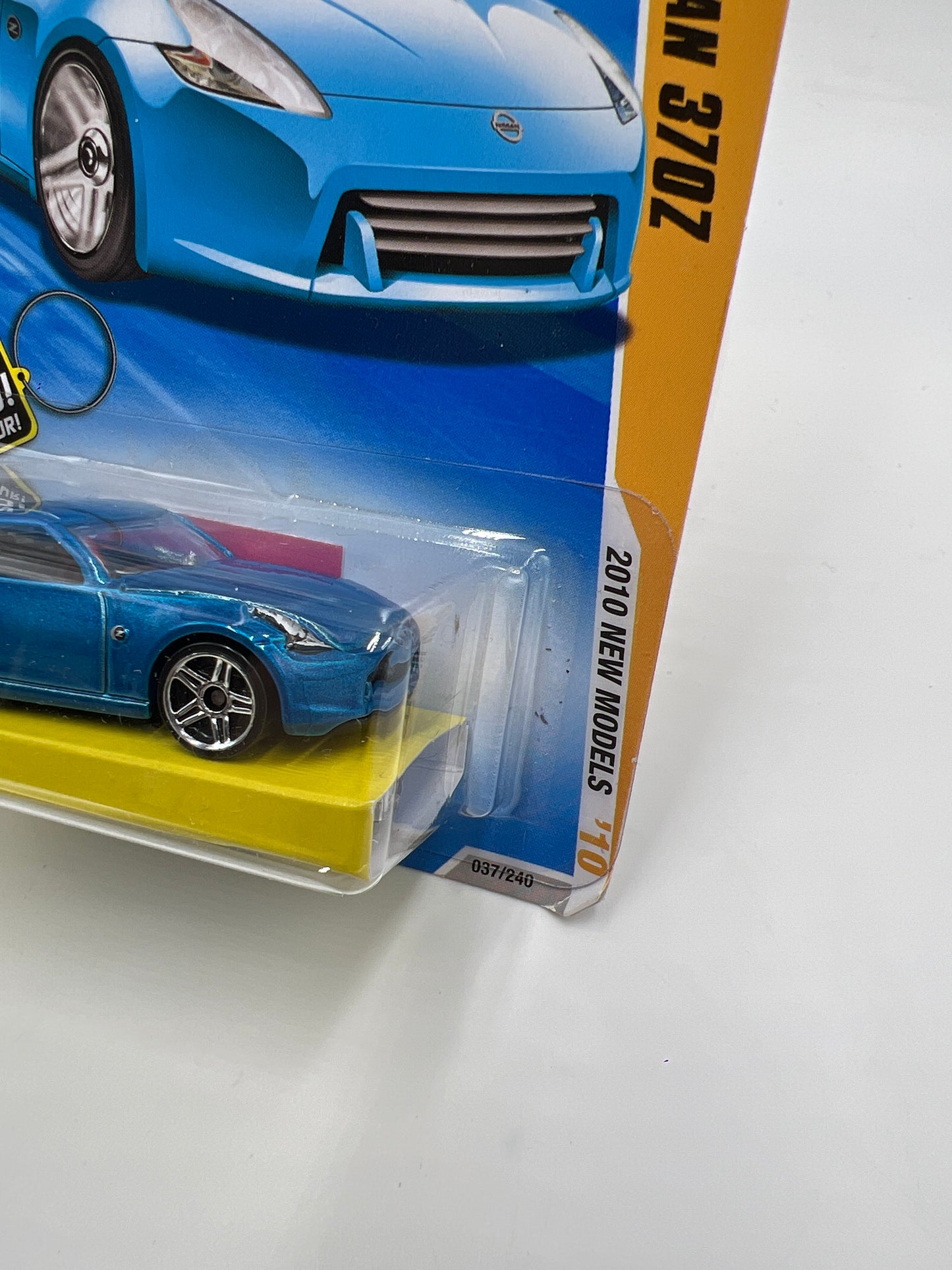 2010 Hot Wheels New Models #37 Nissan 370Z Blue Keys To Speed W/Keychain SR