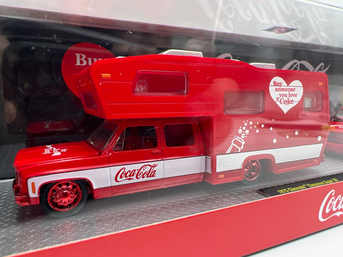 M2 Machines Haulers S05 CHASE Coca Cola 1975 Chevrolet Cheyenne Super 30 & 1995 GMC Safari Van