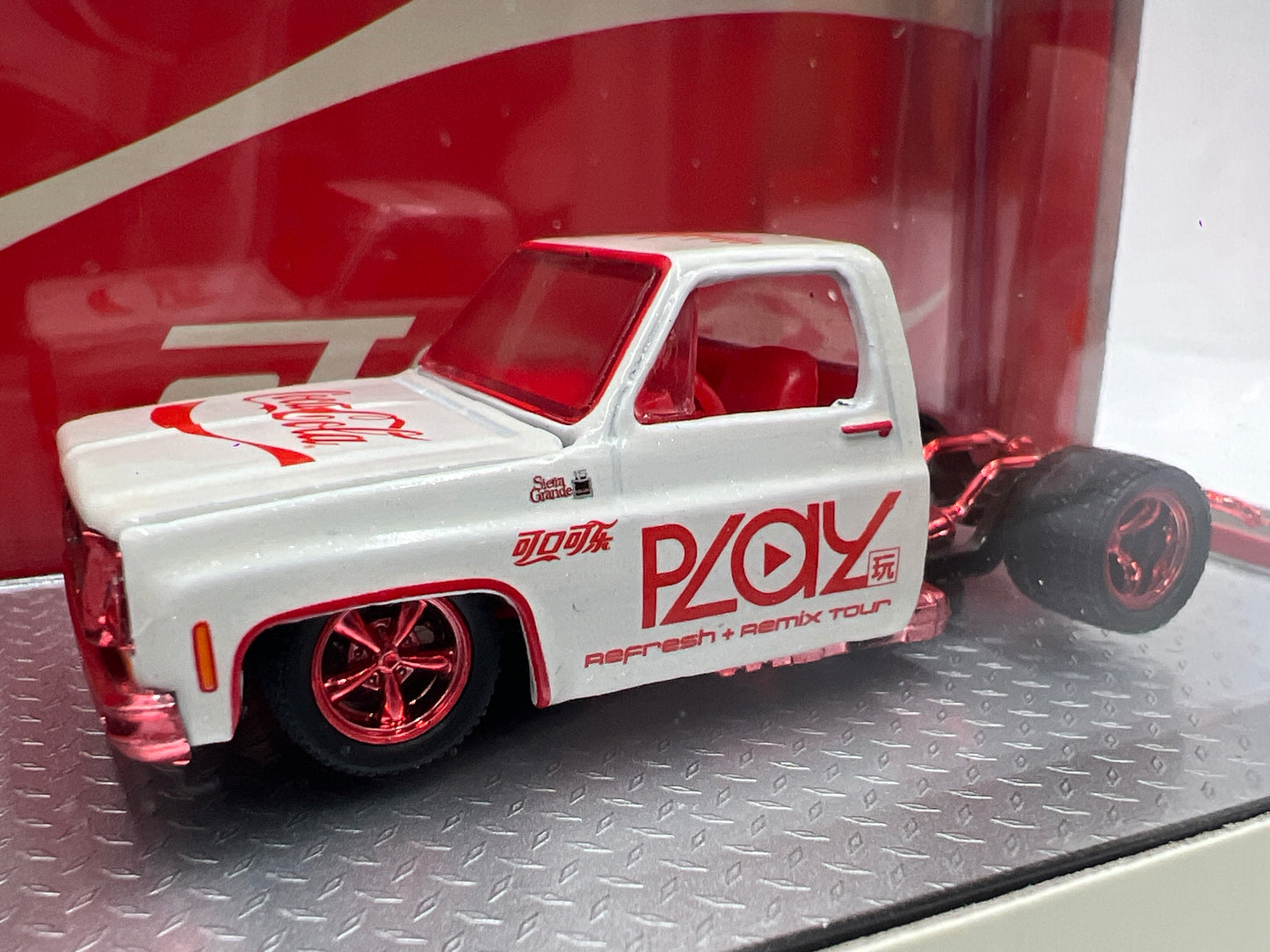 M2 Machines Auto Haulers TW43 CHASE Coca Cola 1958 Chevrolet Spartan LCF & 1976 GMC Sierra Grande 15 Custom