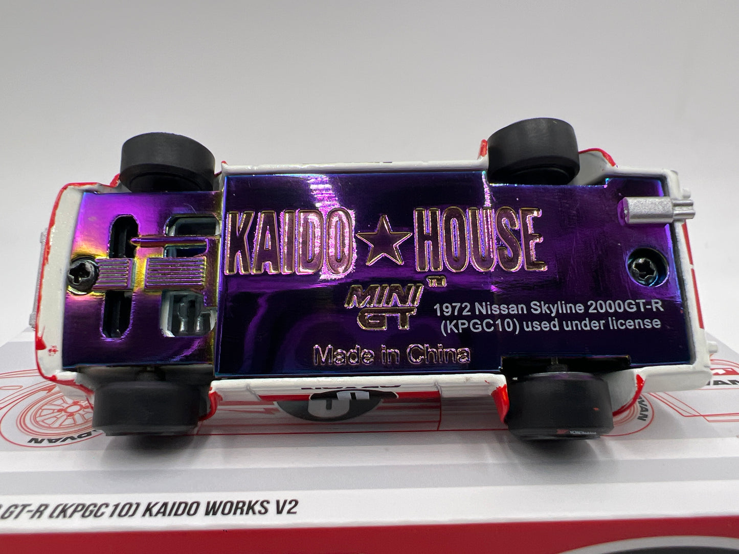 Mini GT Kaido House #211 Nissan Skyline 2000GT-R KPGC 10 Kaido Works V2 Red/White