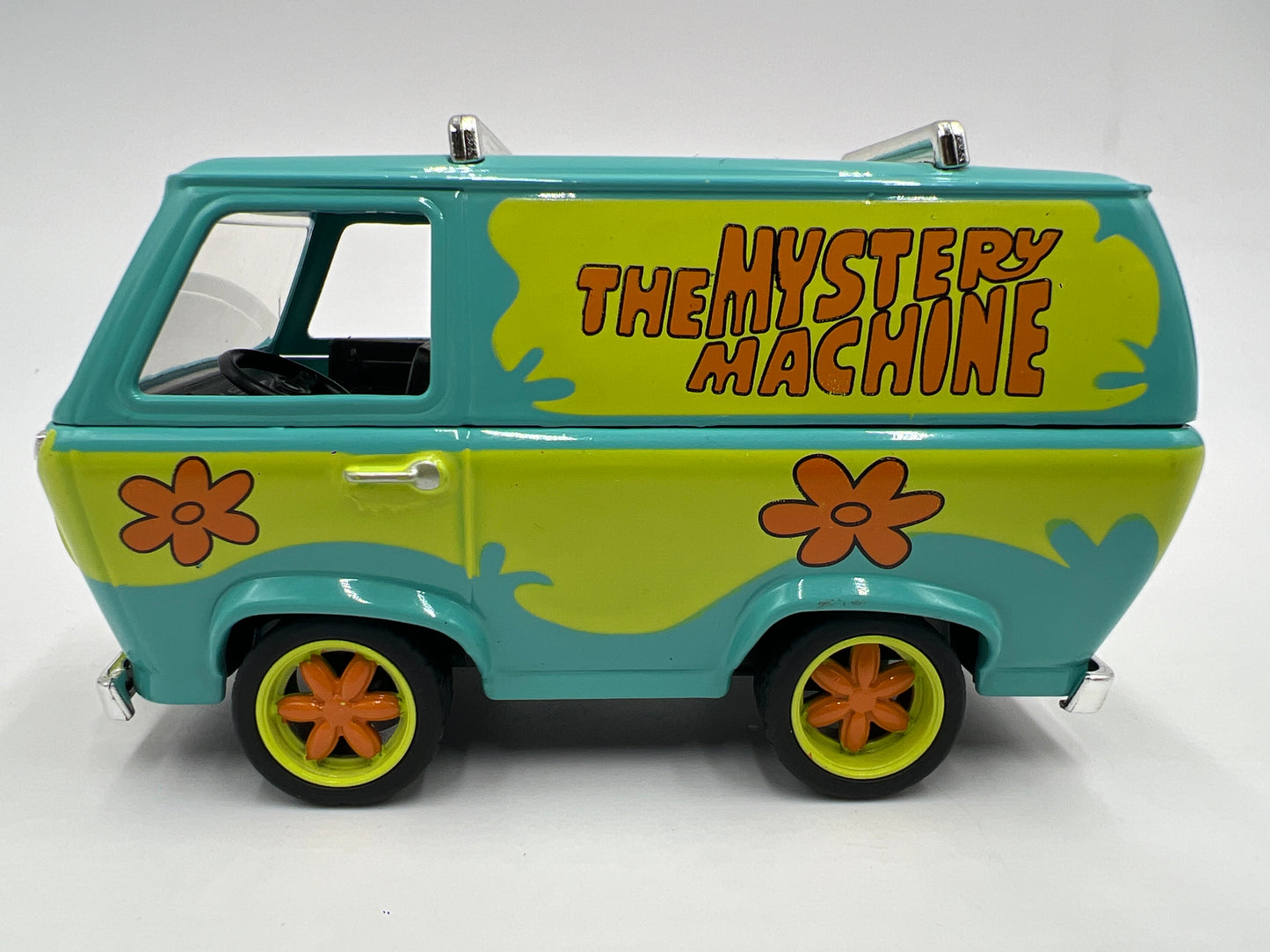 Jada 1/32 Scale Scooby Doo The Mystery Machine