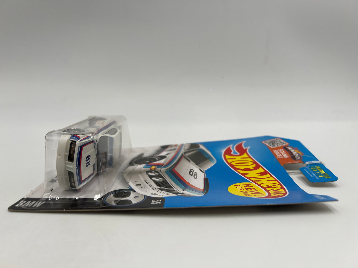 2016 Hot Wheels BMW #190 73 BMW 3.0 CSL Race Car White