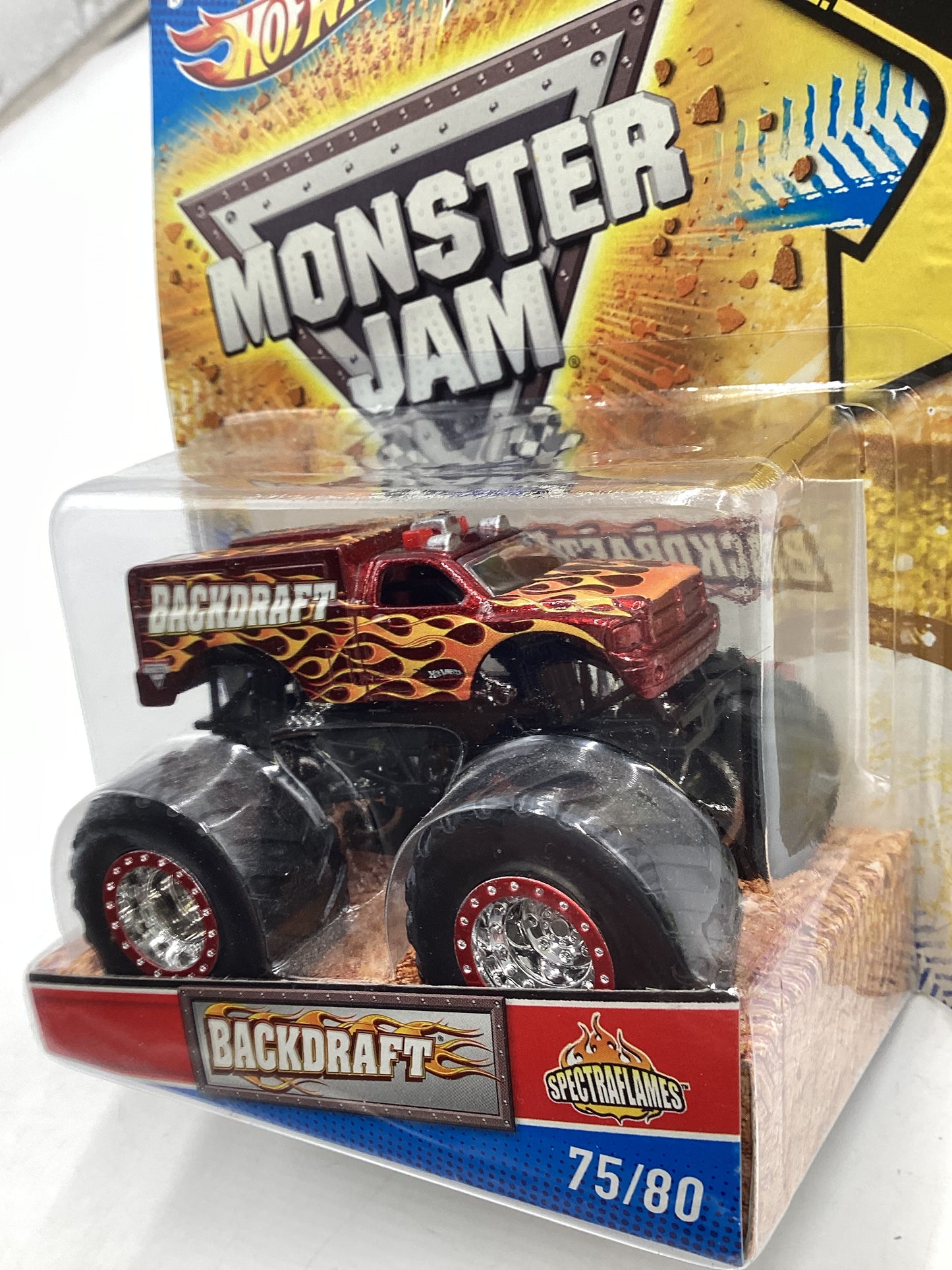 Hot Wheels Monster Jam Backdraft Spectraflame 124A