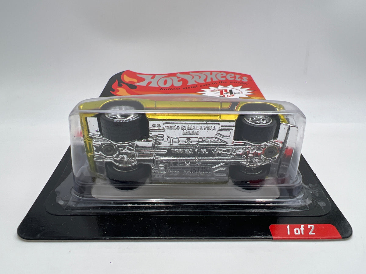 2013 Hot Wheels RLC sELECTIONs Series #2468/4000 69 Ford Mustang W/Protector