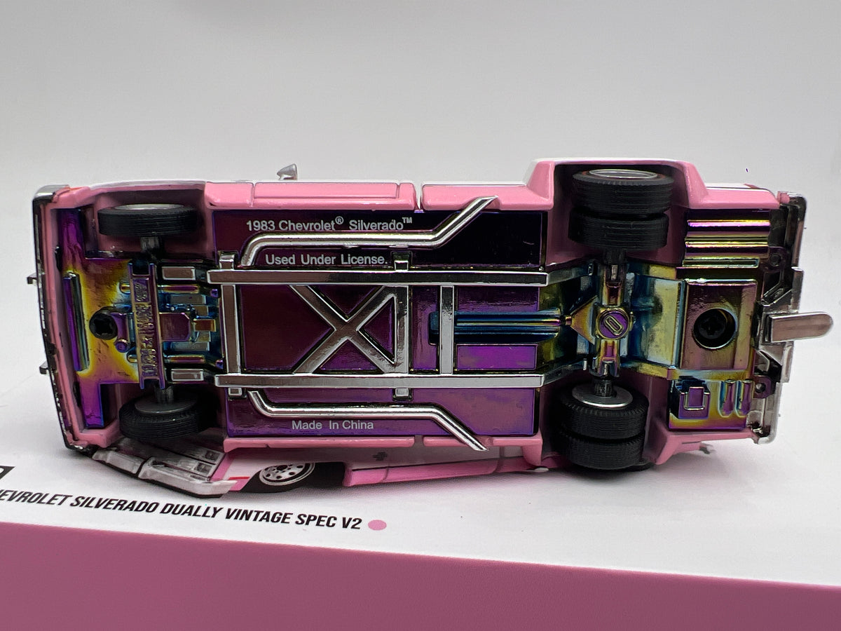 Mini GT x Kaido House #243 Chevrolet Silverado Dually Vintage Spec V2 Pink