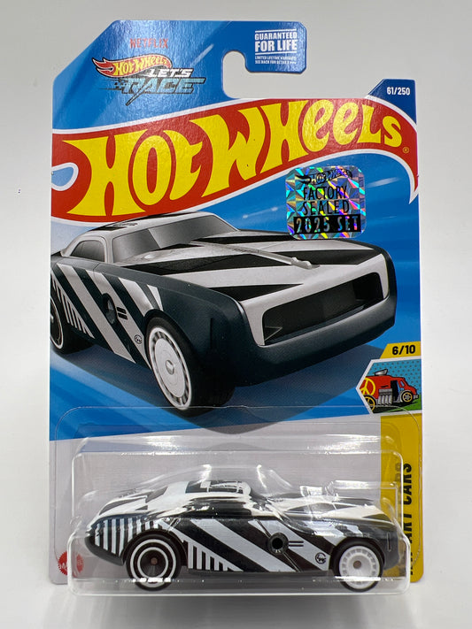 2025 Hot Wheels Factory Sealed Super Treasure Hunt #61 Hi-Roller II Black/White W/Protector