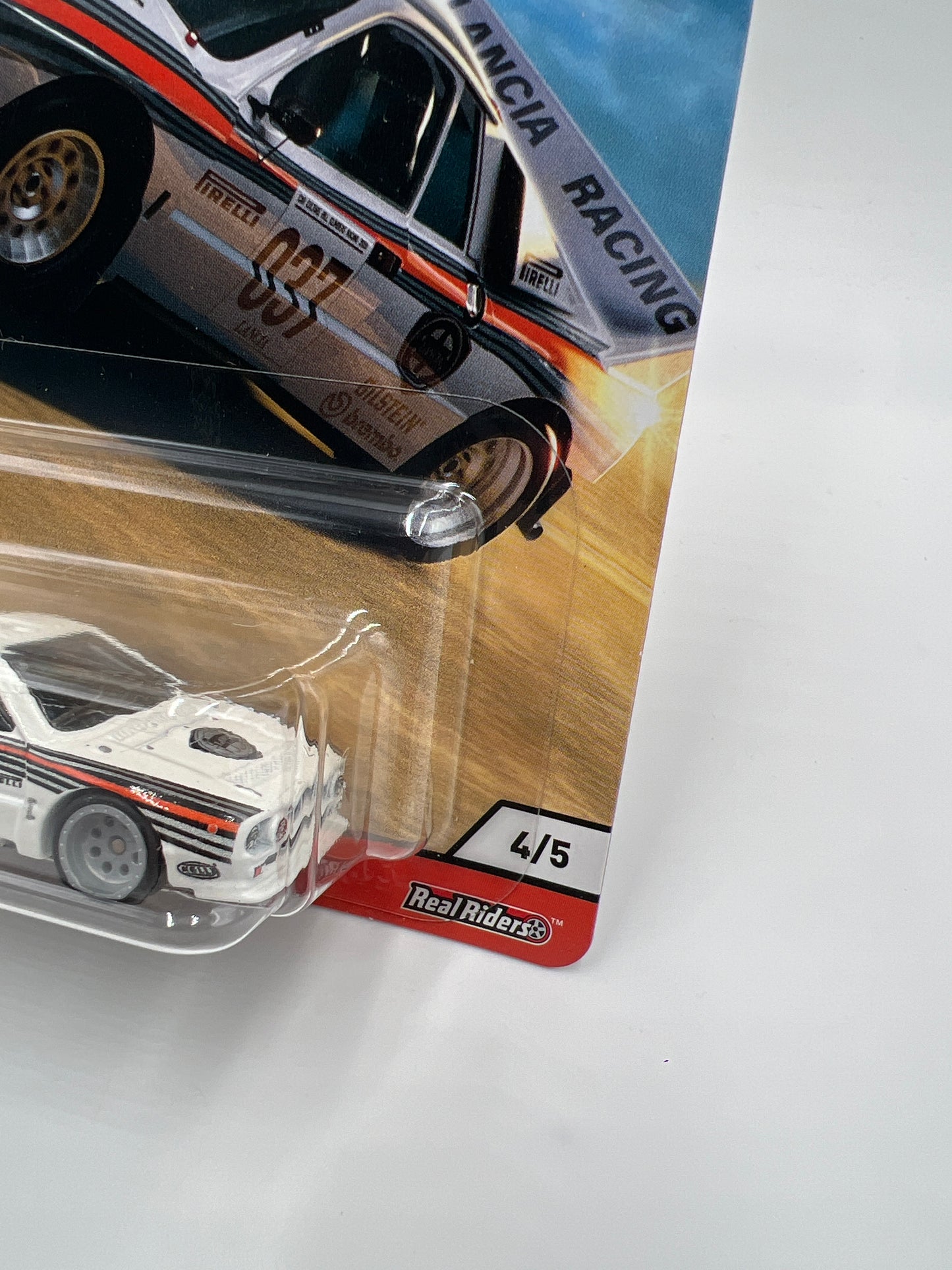 Hot Wheels Premium Thrill Climbers #4 Lancia 037 White 245R