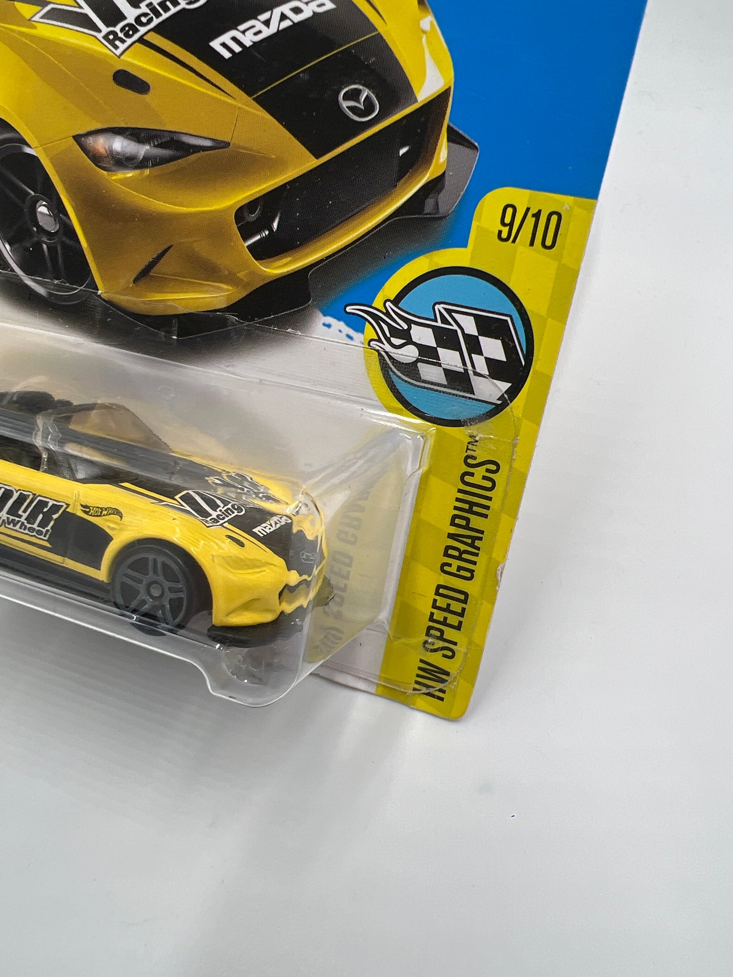 2017 Hot Wheels Speed Graphics #80 15 Mazda MX-5 Miata Yellow 85D