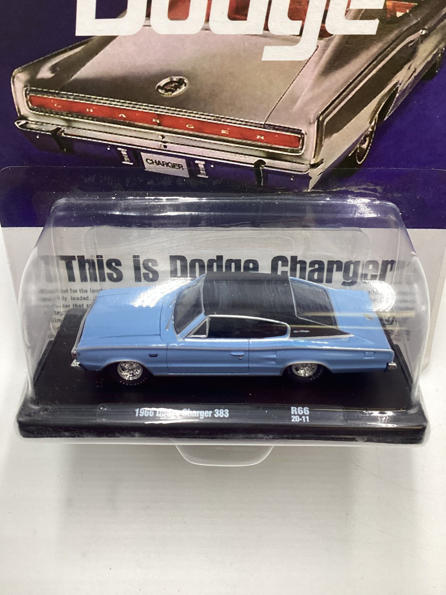 M2 Machines Auto Drivers Dodge 1966 Dodge Charger 383 Light Blue R66 193F