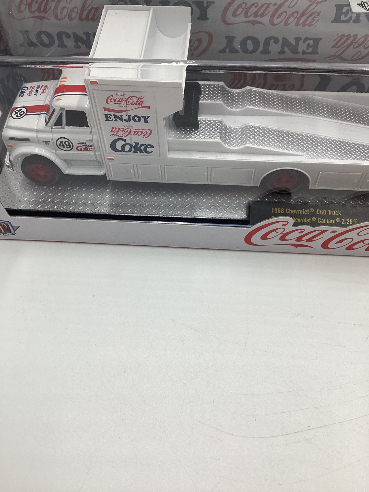 M2 Machines Auto Haulers Coca Cola 1968 Chevrolet C60 Truck & 1968 Chevrolet Camaro Z/28 TW10