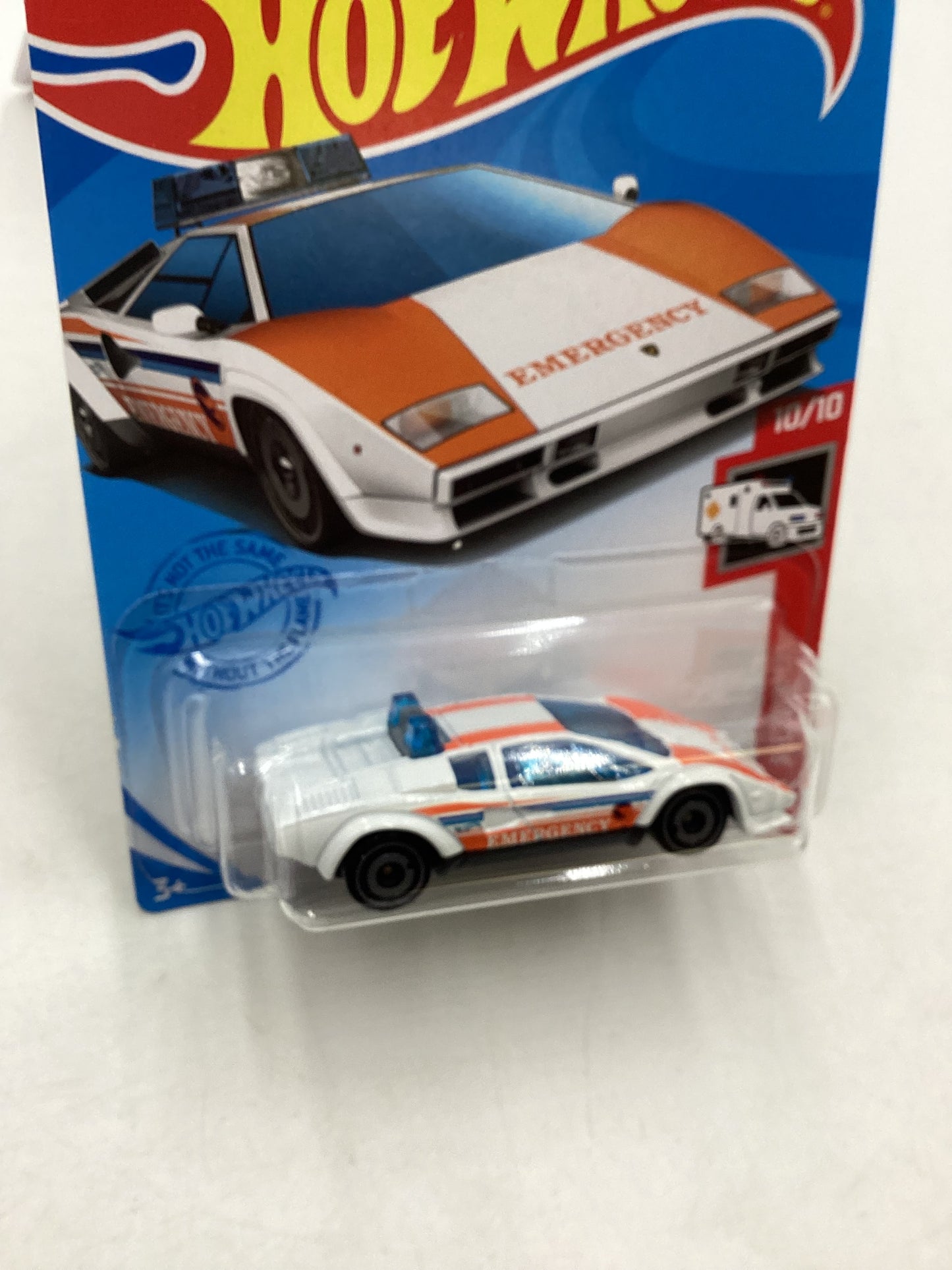 2021 Hot wheels Treasure Hunt #247 Lamborghini Countach Police Car 275D