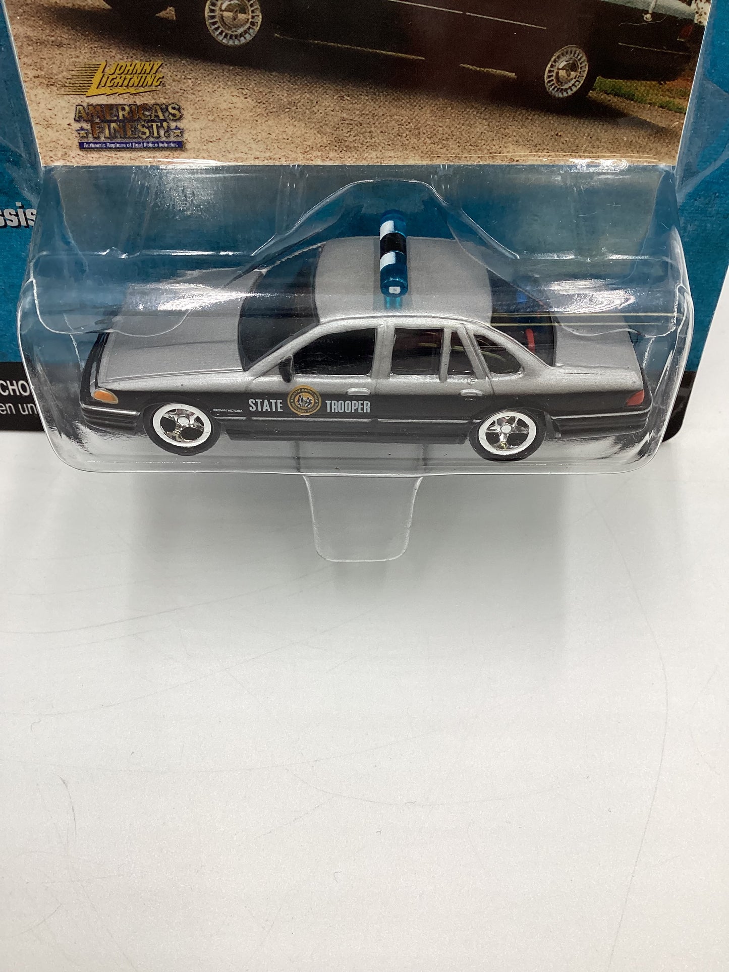 JOHNNY LIGHTNING Americas Finest North Carolina Highway Patrol Ford Crown Victoria Black/Silver 223H