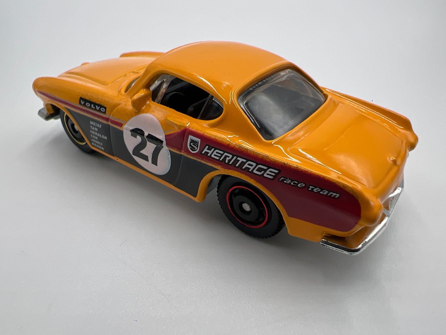 2010 Matchbox #17 Volvo P1800S 1969 Orange Loose