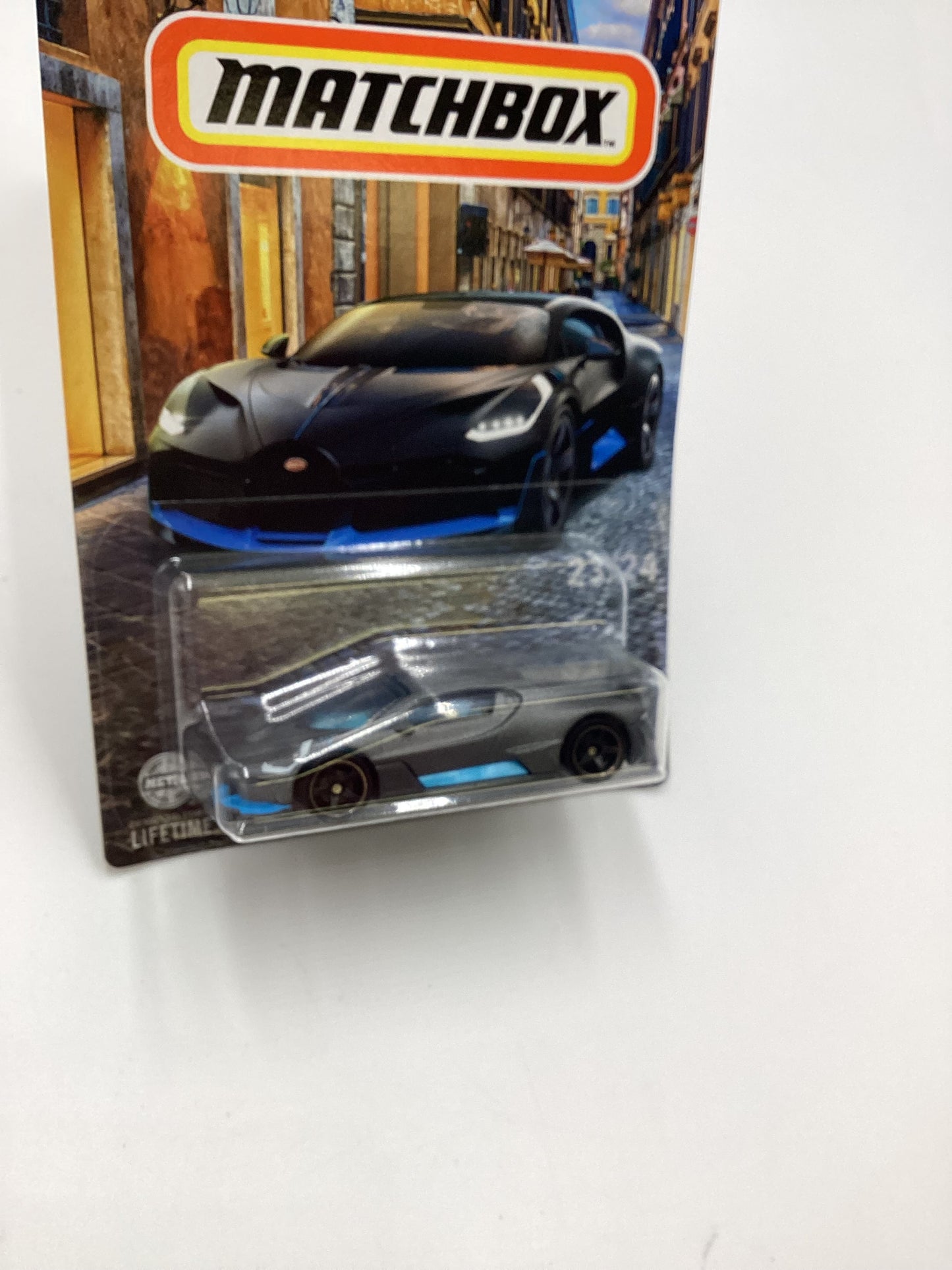 2024 Matchbox European Streets #23 2018 Bugatti Divo Gray 162 G