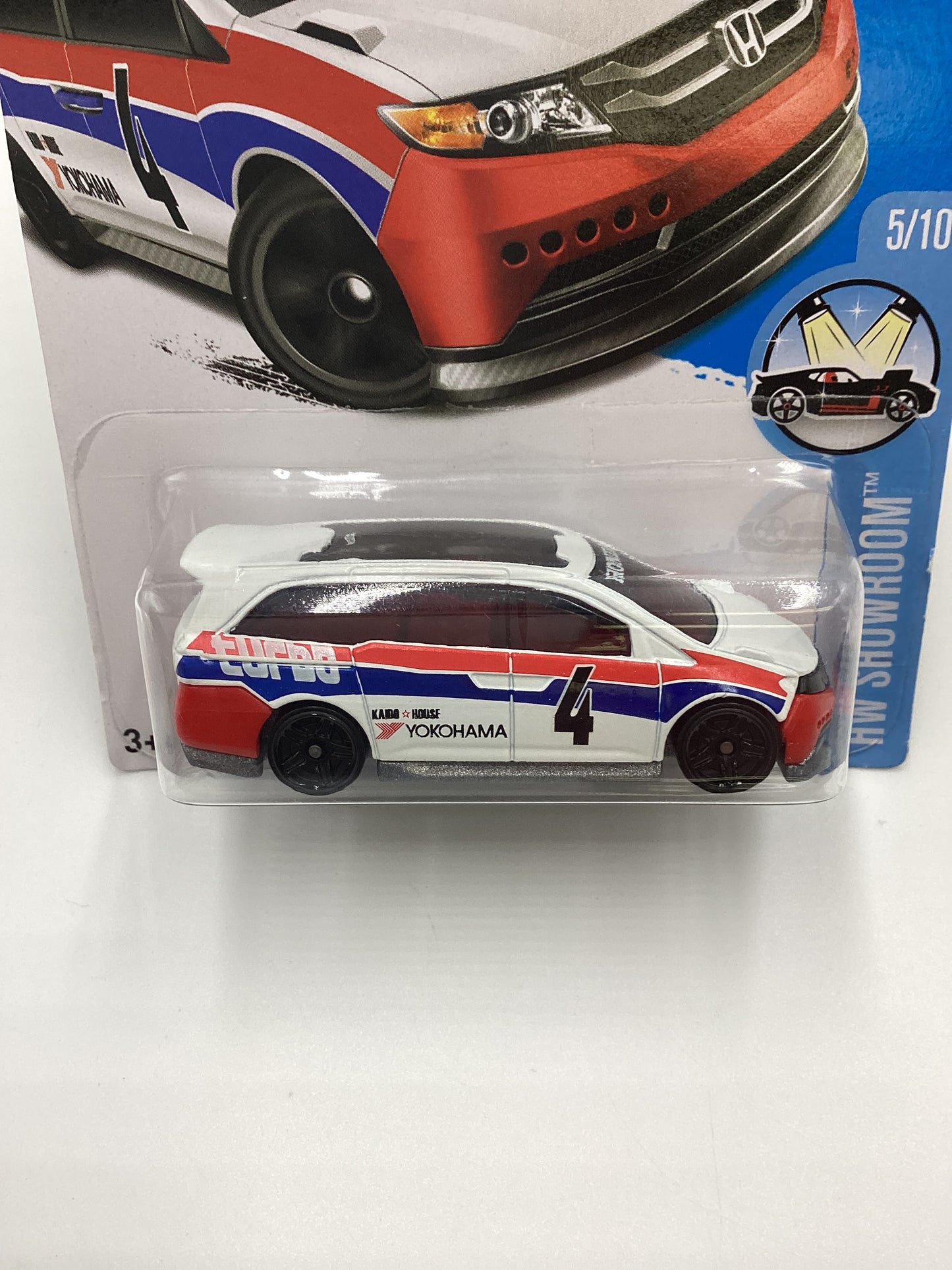 2016 Hot Wheels #115 Honda Odyssey White Yokohama 79D