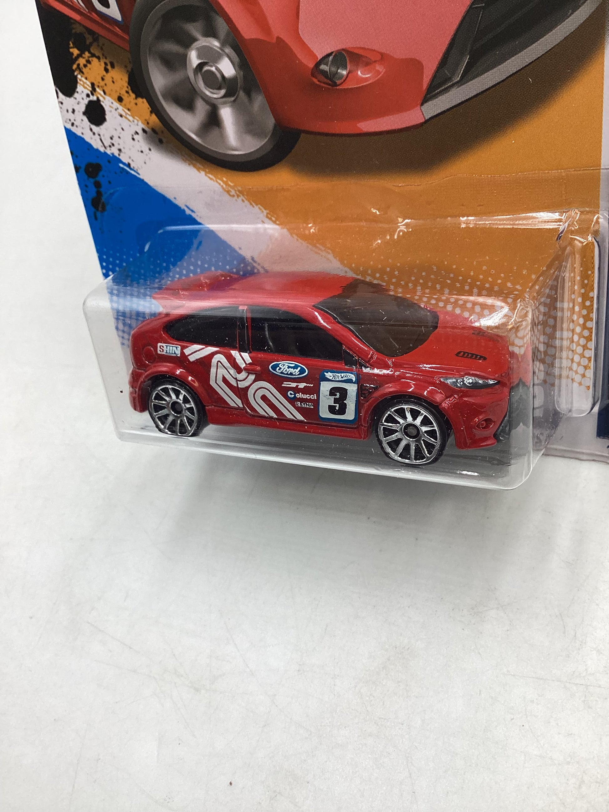 Hot Wheels Ford Focus RS Branco - a partir de R$48,49 Hot Wheels Ford Focus RS Branco - a partir de R$48,49