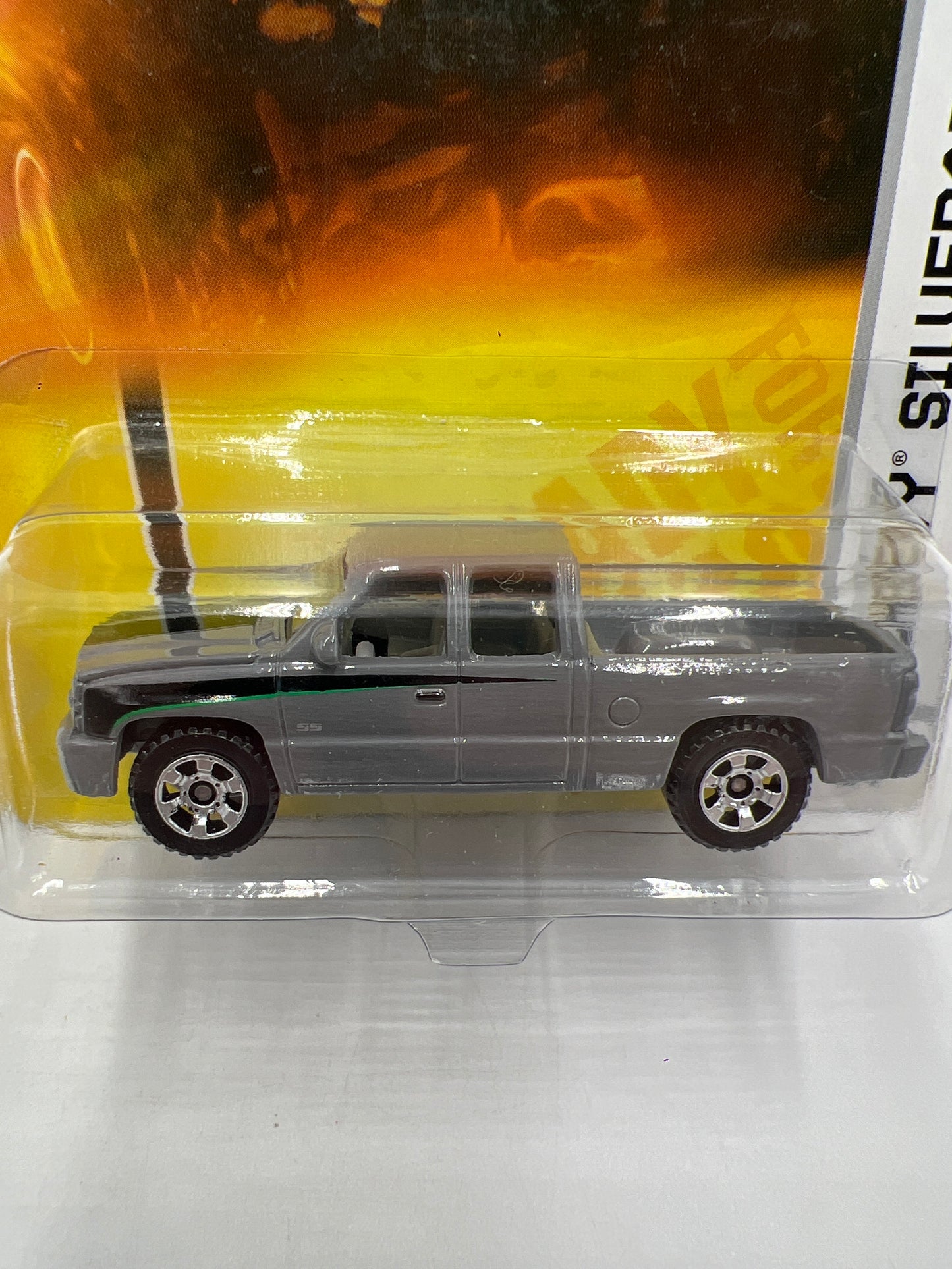 Matchbox Outdoor Adventure #87 Chevy Silverado Gray