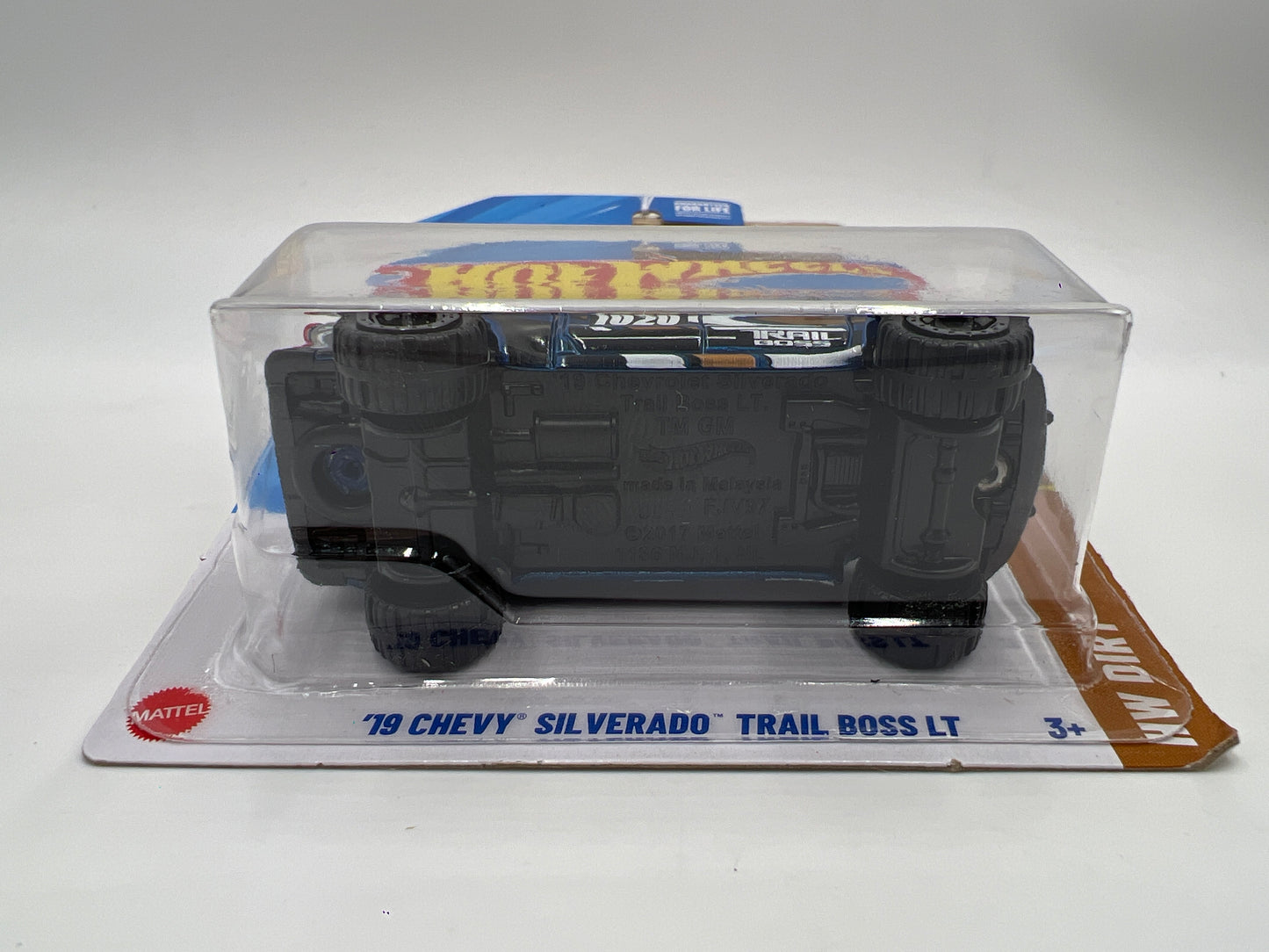 2025 Hot Wheels J Case HW Dirt #152 19 Chevy Silverado Trail Boss LT Blue 17i