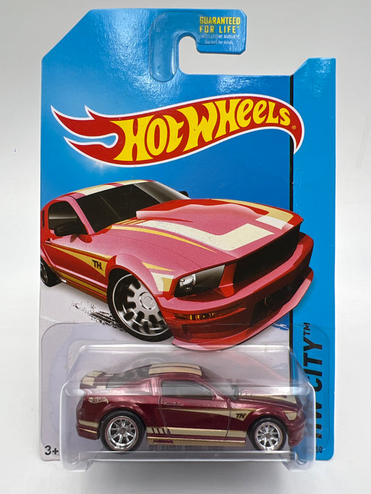 2014 Hot Wheels Super Treasure Hunt #95 07 Ford Mustang Red W/Protector