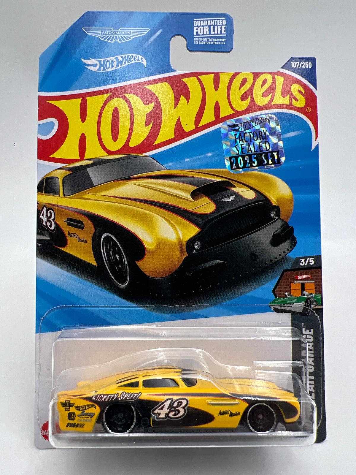 2025 Hot Wheels Factory Sealed Super Treasure Hunt & Mainline #107 Aston Martin DB4GT W/Protector Cracked Blister