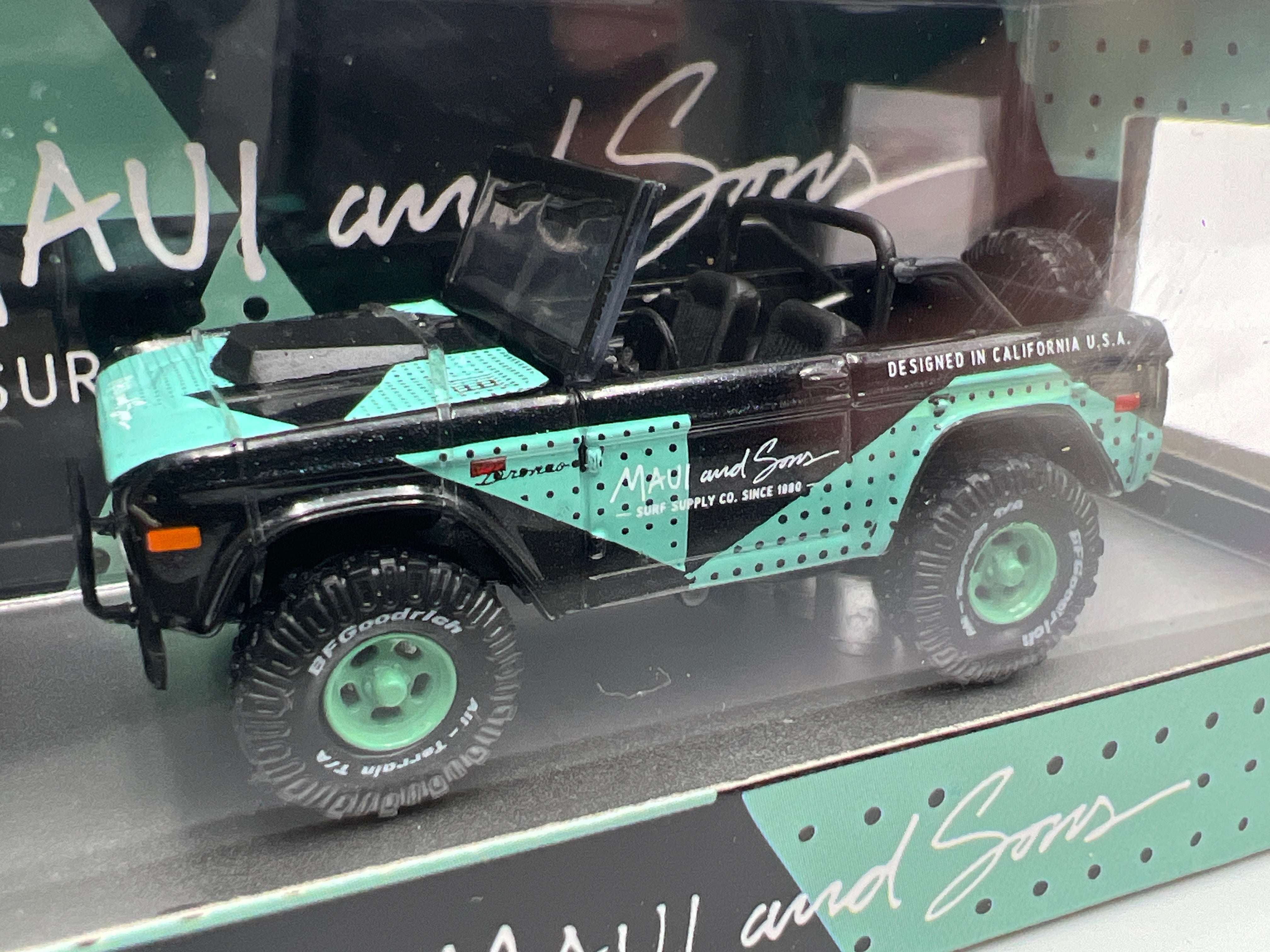 M2 Machines R110 Maui And Sons 1966 Ford Bronco – carolinasdiecast