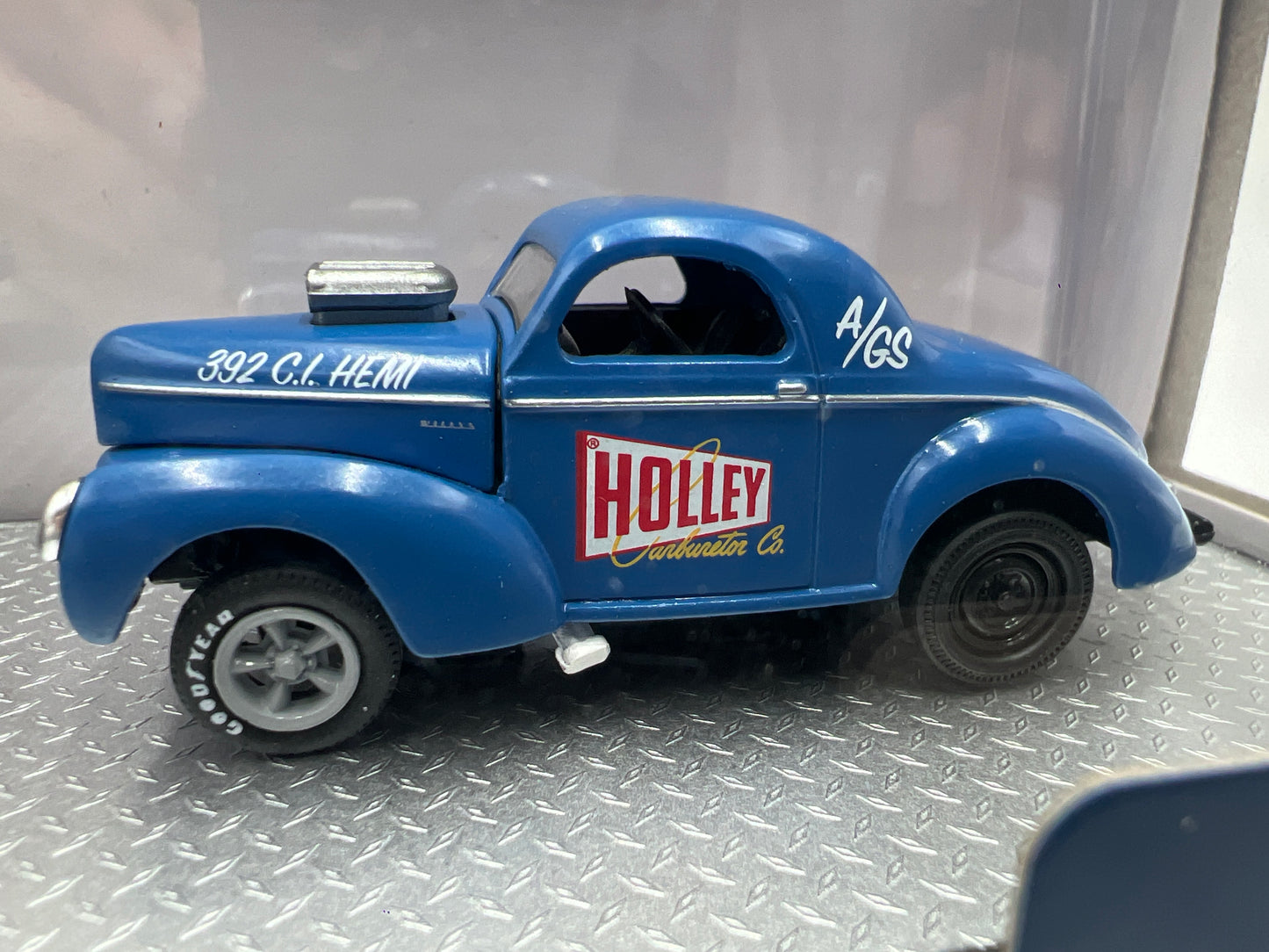 M2 Machines Auto Haulers Willys Americar Holley 1970 Dodge L600 & 1941 Willys Coupe Gasser R46