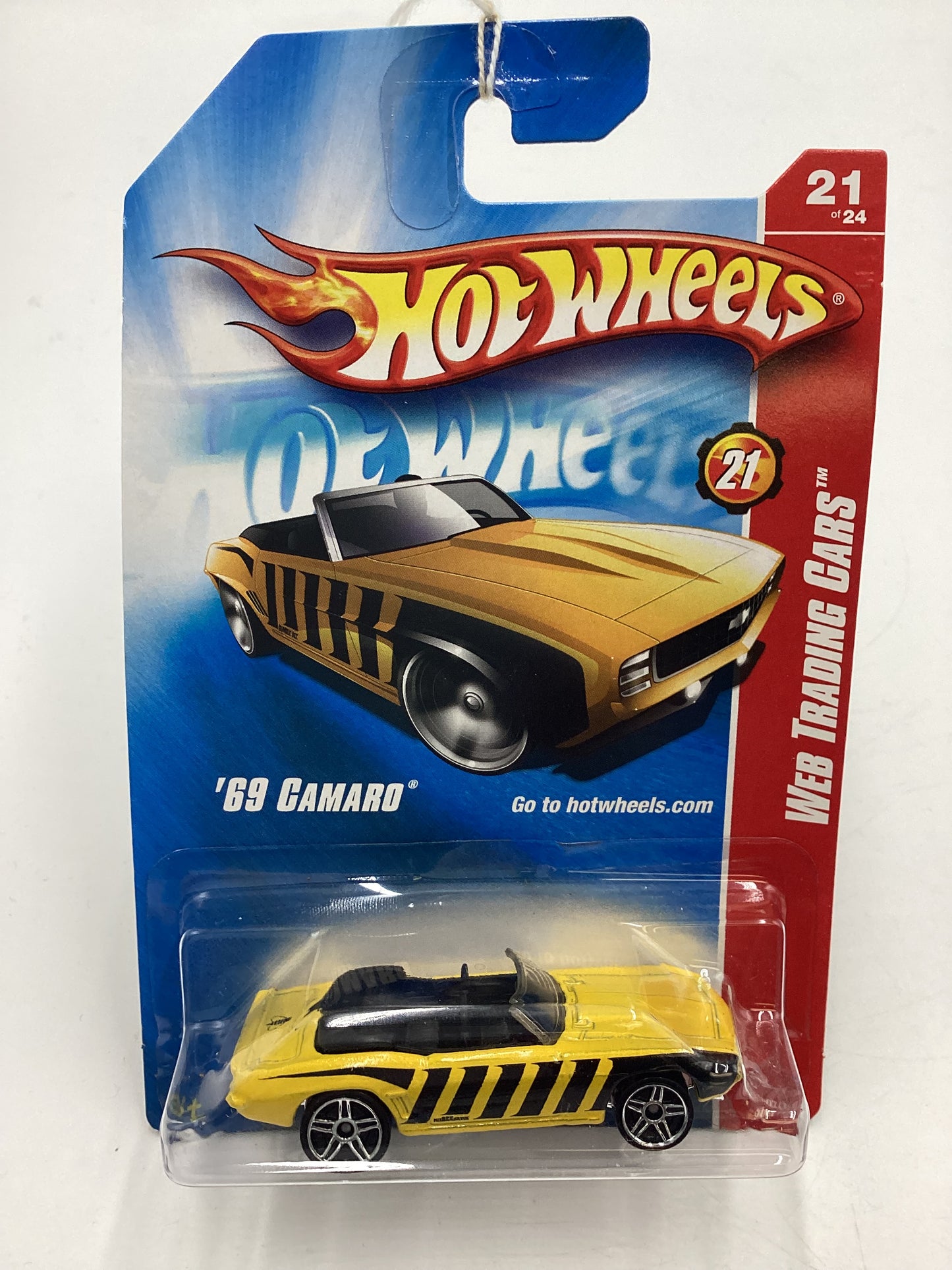 2008 Hot Wheels Web Trading Cars #97 69 Camaro Yellow (Chrome Base) 11D