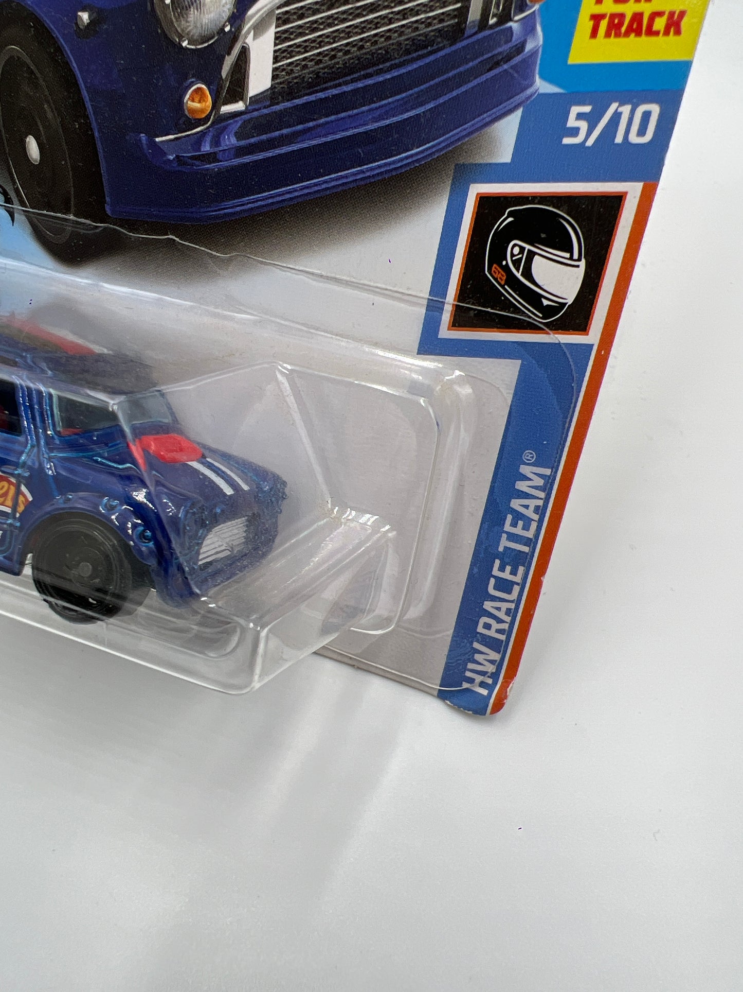2019 Hot Wheels HW Race Team #242 Morris Mini Blue 66i