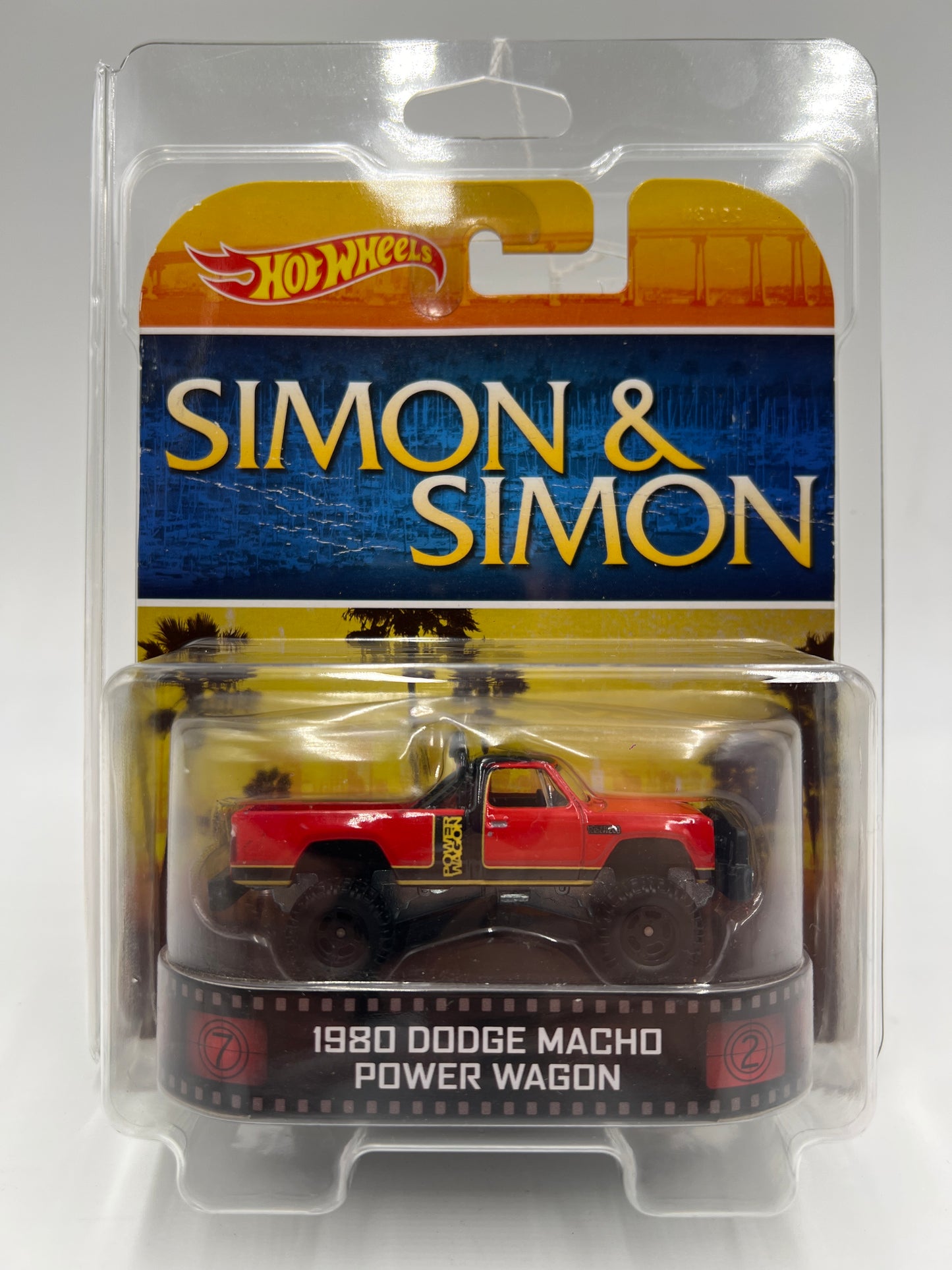 Hot Wheels Retro Entertainment Simon & Simon 1980 Dodge Macho Power Wagon W/Protector Bad Card