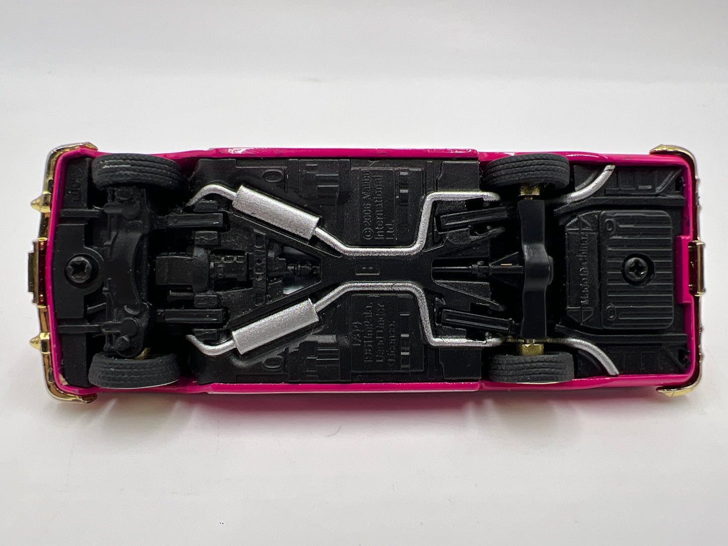 Malibu International Loc Riderz Chevy Impala Pink W/Suspension Loose