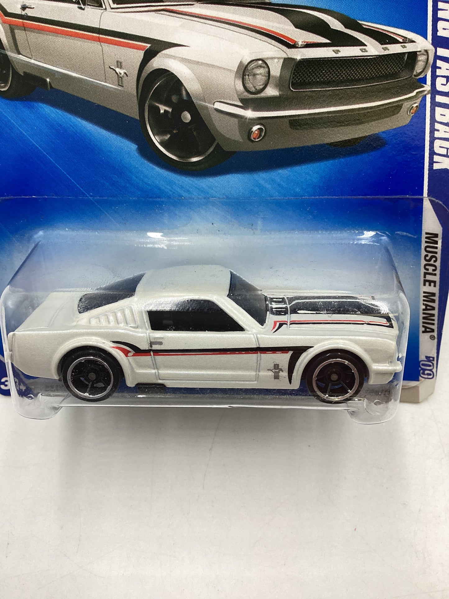 2009 Hot Wheels #085 65 Ford Mustang Fastback 19F