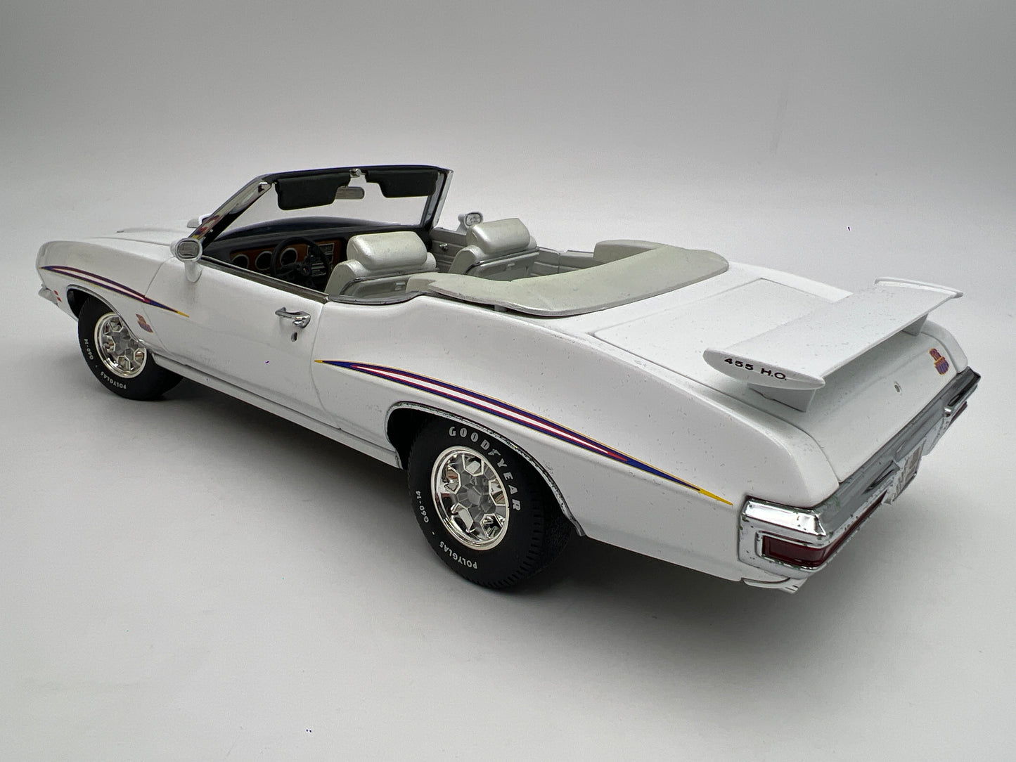 GMP 1/18 Scale 1/2496 1971 Pontiac GTO Judge White W/Box