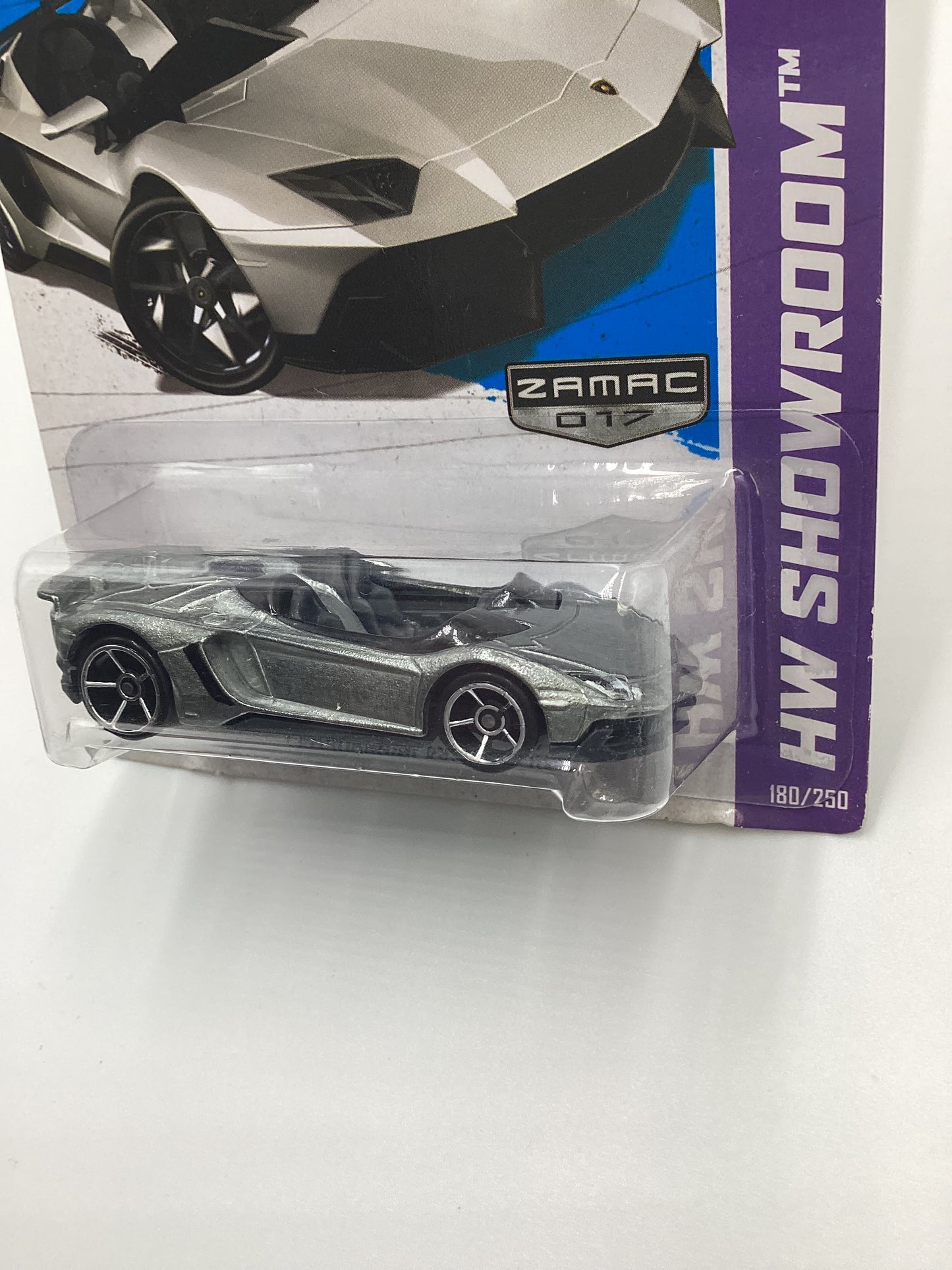 2013 Hot Wheels Zamac 017 #180 Lamborghini Aventador J 148F