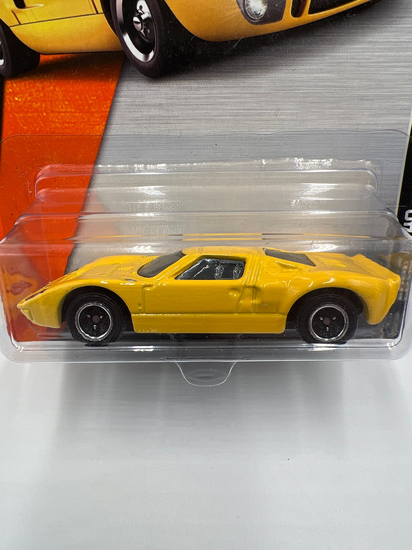Matchbox Adventure City #22 Ford GT40 Yellow 206C