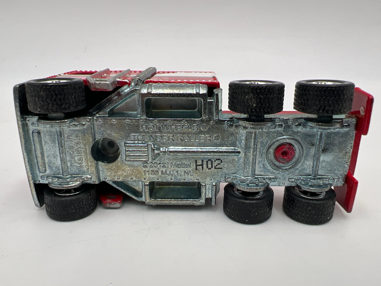 Hot Wheels 1/64 Premium Retro Entertainment BJ & The Bear Thunder Roller Red Loose