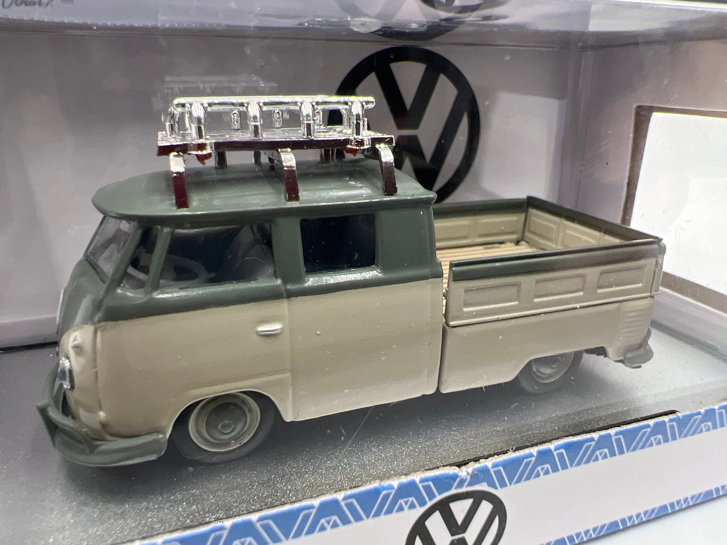 M2 Machines 1959 VW Double Can Truck USA Model S101