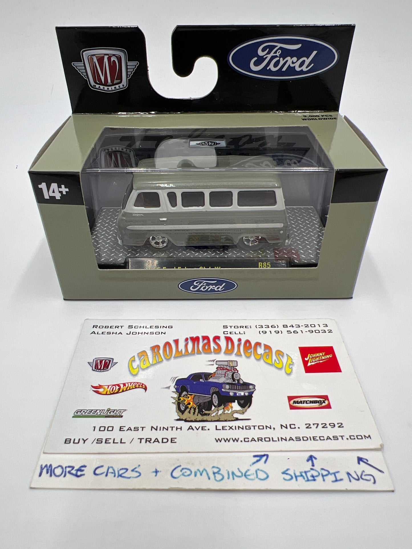 M2 Machines Detroit Muscle 1965 Ford Falcon Club Wagon Green R85