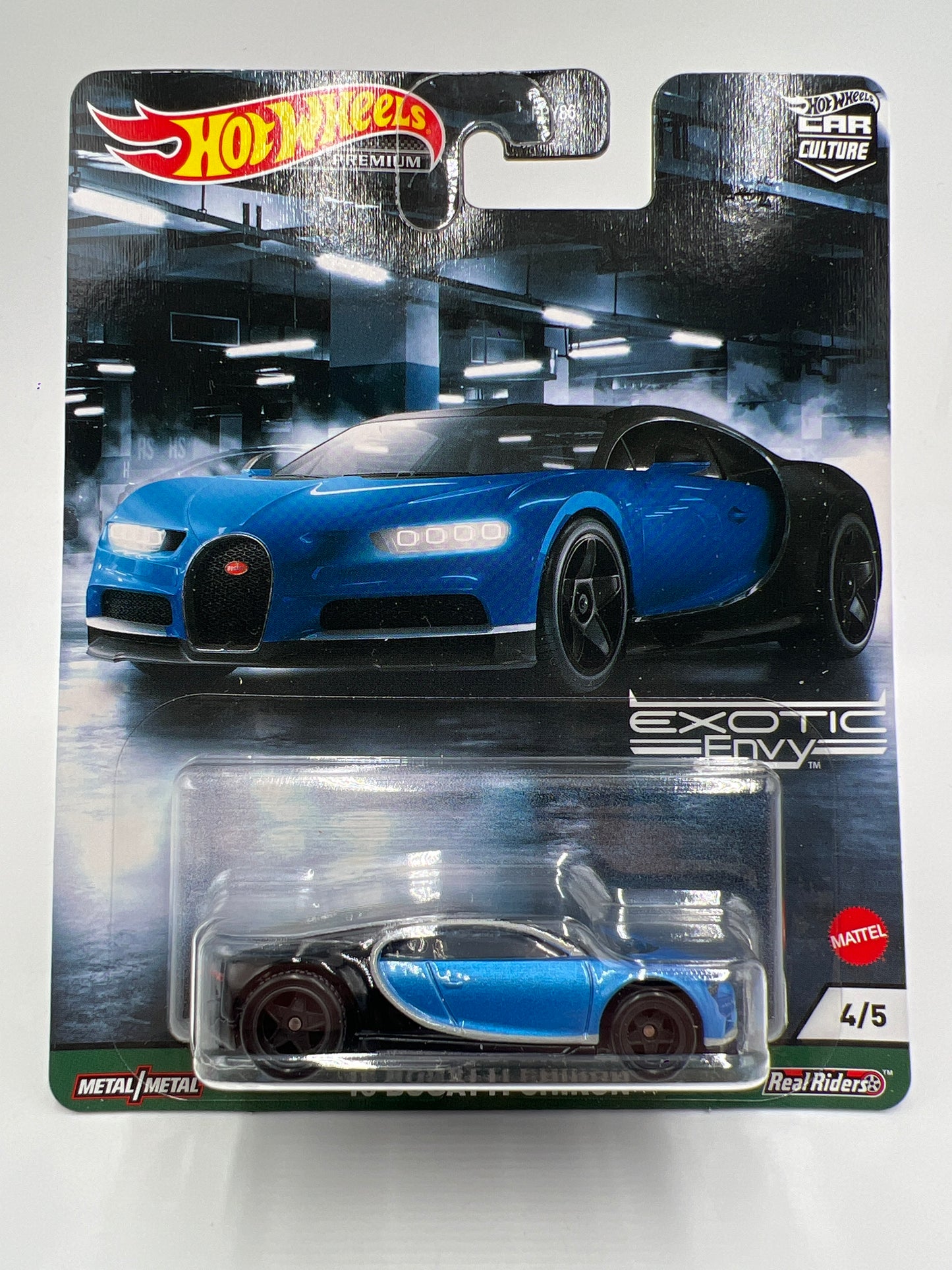 Hot Wheels Premium Exotic Envy #4 16 Bugatti Chiron Blue