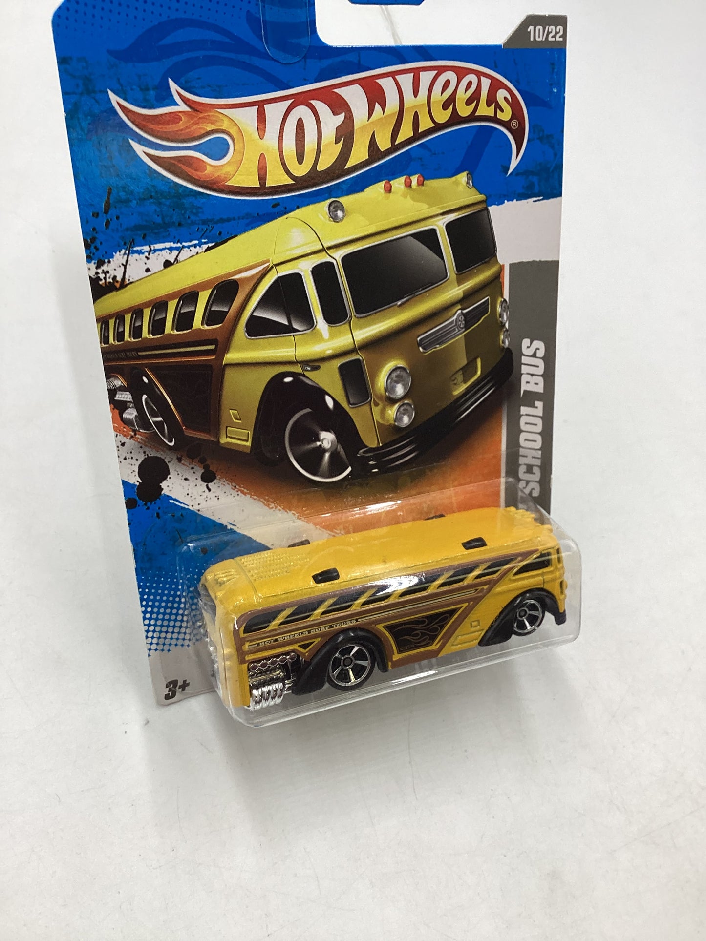 2011 Hot wheels #232 Surfin School Bus Yellow 39i