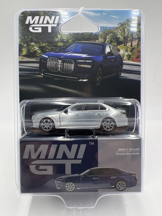 Mini GT #1111 CHASE BMW i7 xDrive60 Blue