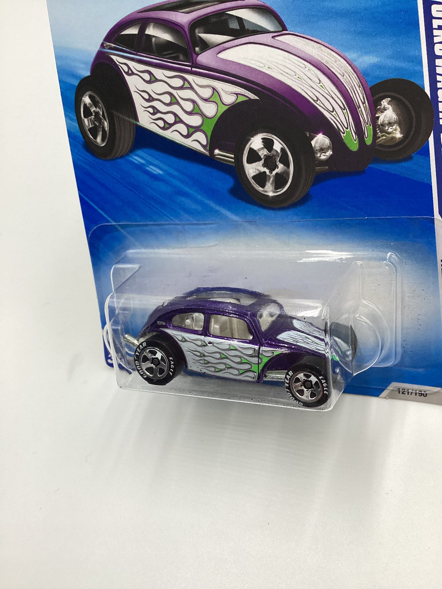 2009 Hot wheels #121 Custom Volkswagen Beetle Purple Walmart Exclusive 235B