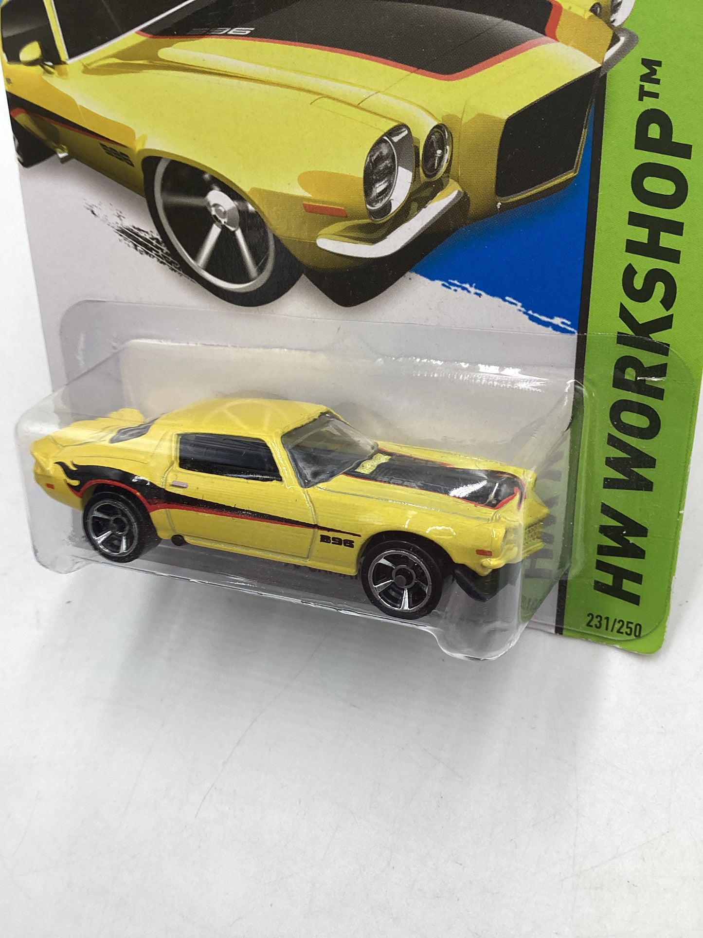 2014 Hot Wheels #231 Yellow 70 Camaro 2H