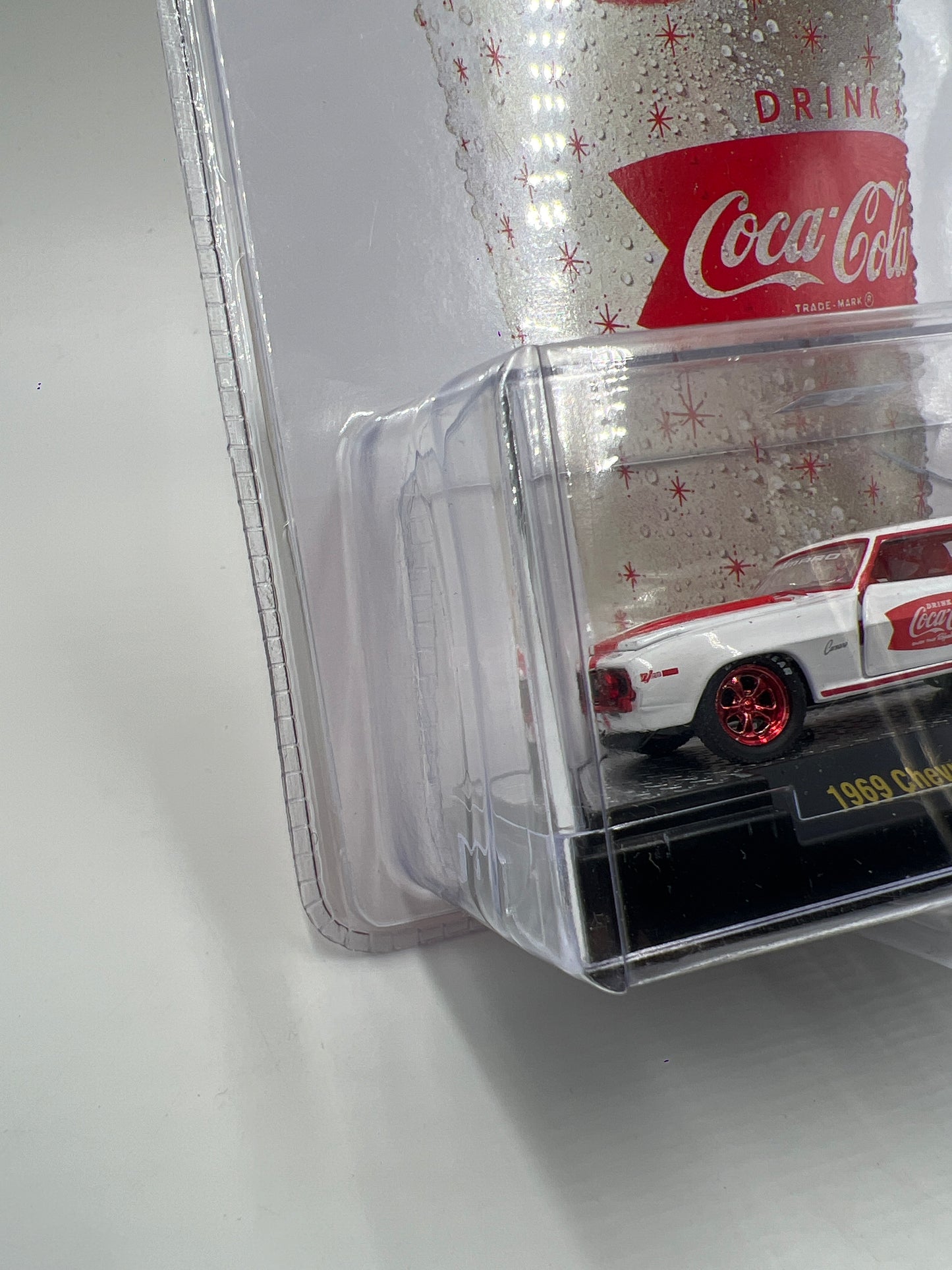 M2 Machines Coca Cola CHASE 1969 Chevrolet Camaro Z/28 White A11