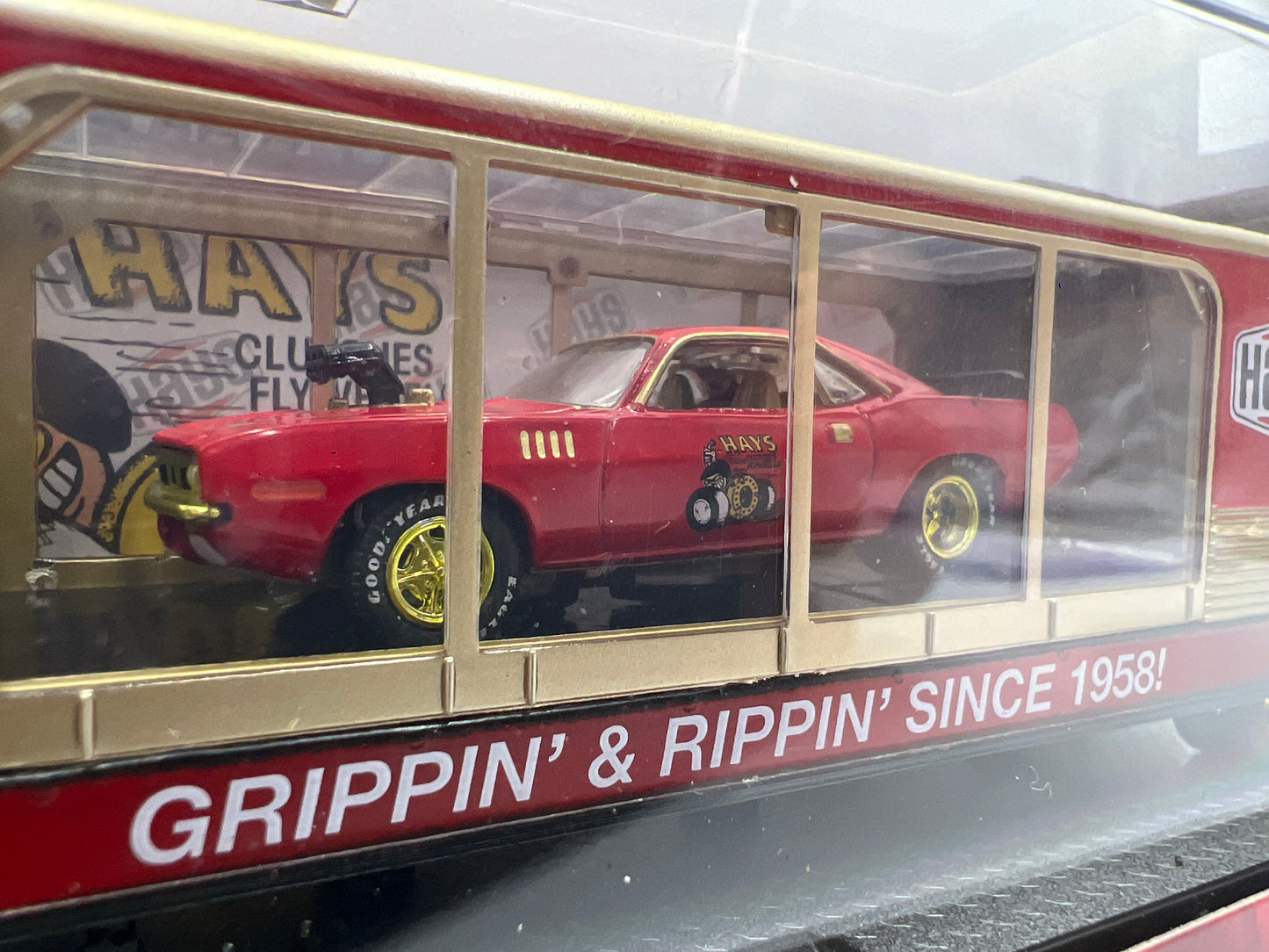 M2 Machines Auto Haulers CHASE Hays 1970 Dodge L600 COE & 1971 Plymouth Hemi Cuda R35