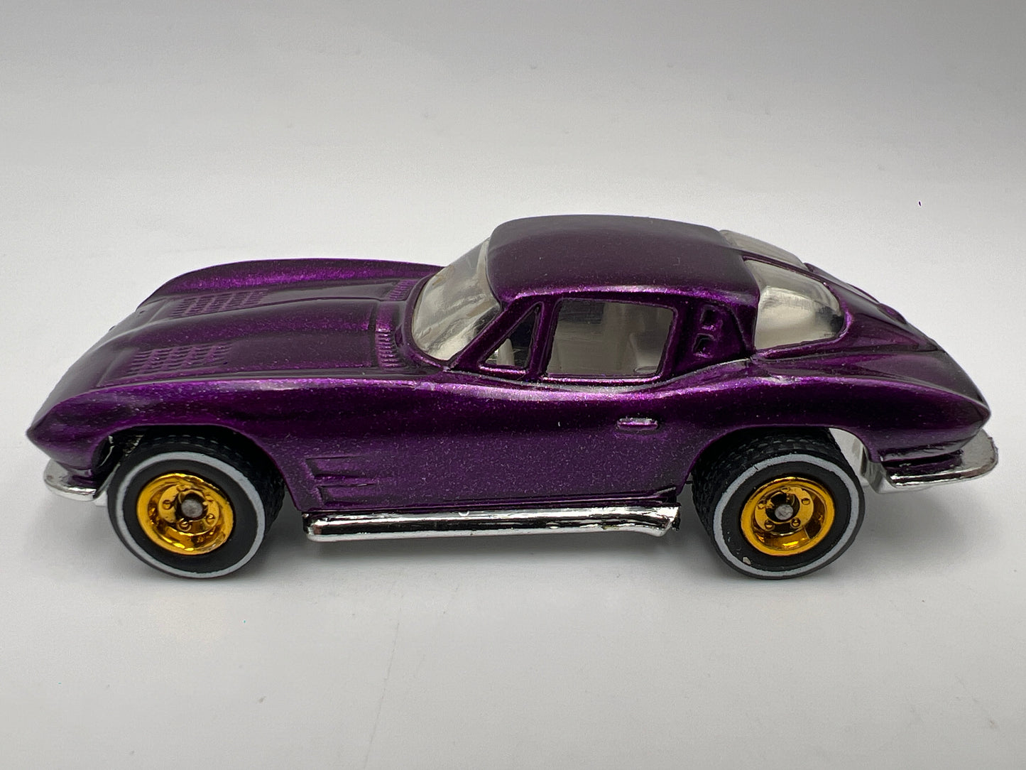 Hot Wheels FAO Schwarz History Of Hot Wheels II Set Split Window 63 Corvette Purple Loose