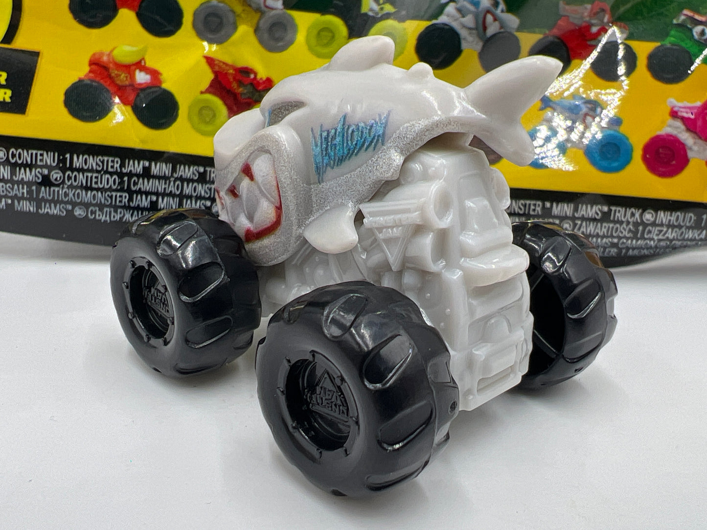 2026 Monster Jam Mini Series 21 #205 Megalodon Wild