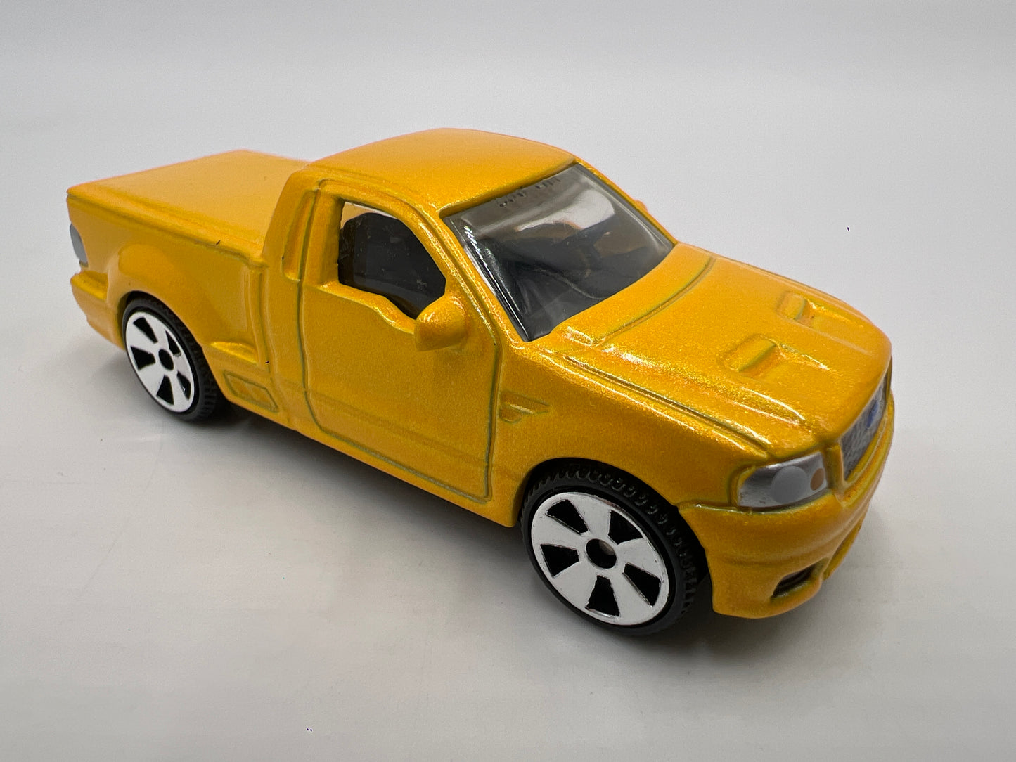 Matchbox 1/64 Superfast #2 Ford SVT Lightning Concept Yellow Loose