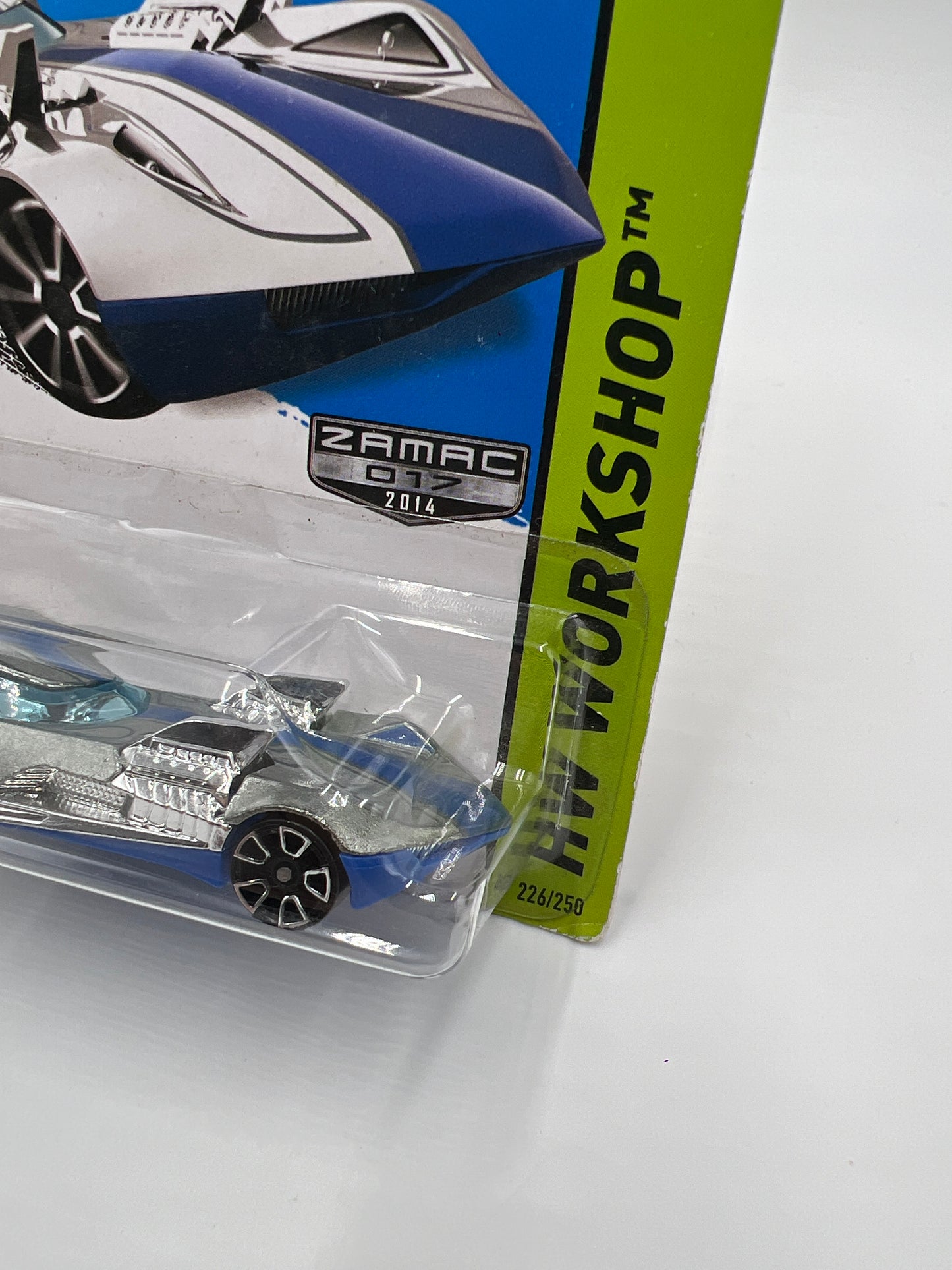 2014 Hot Wheels Walmart Exclusive Zamac 17 #226 Twin Mill III 143H