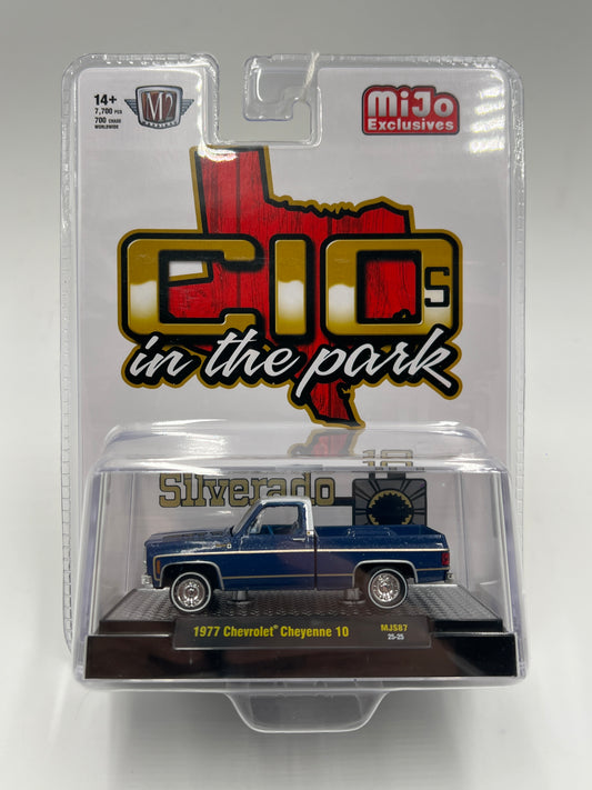 2025 M2 Machines Mijo Exclusives C10s In The Park 1977 Chevrolet Cheyenne 10 Blue MJS87 199B