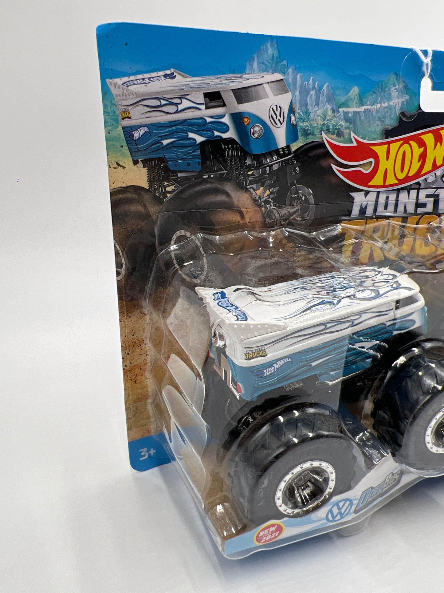 Hot Wheels Monster Trucks Demolition Doubles VW Drag Bus Vs Volkswagen Beetle 136G